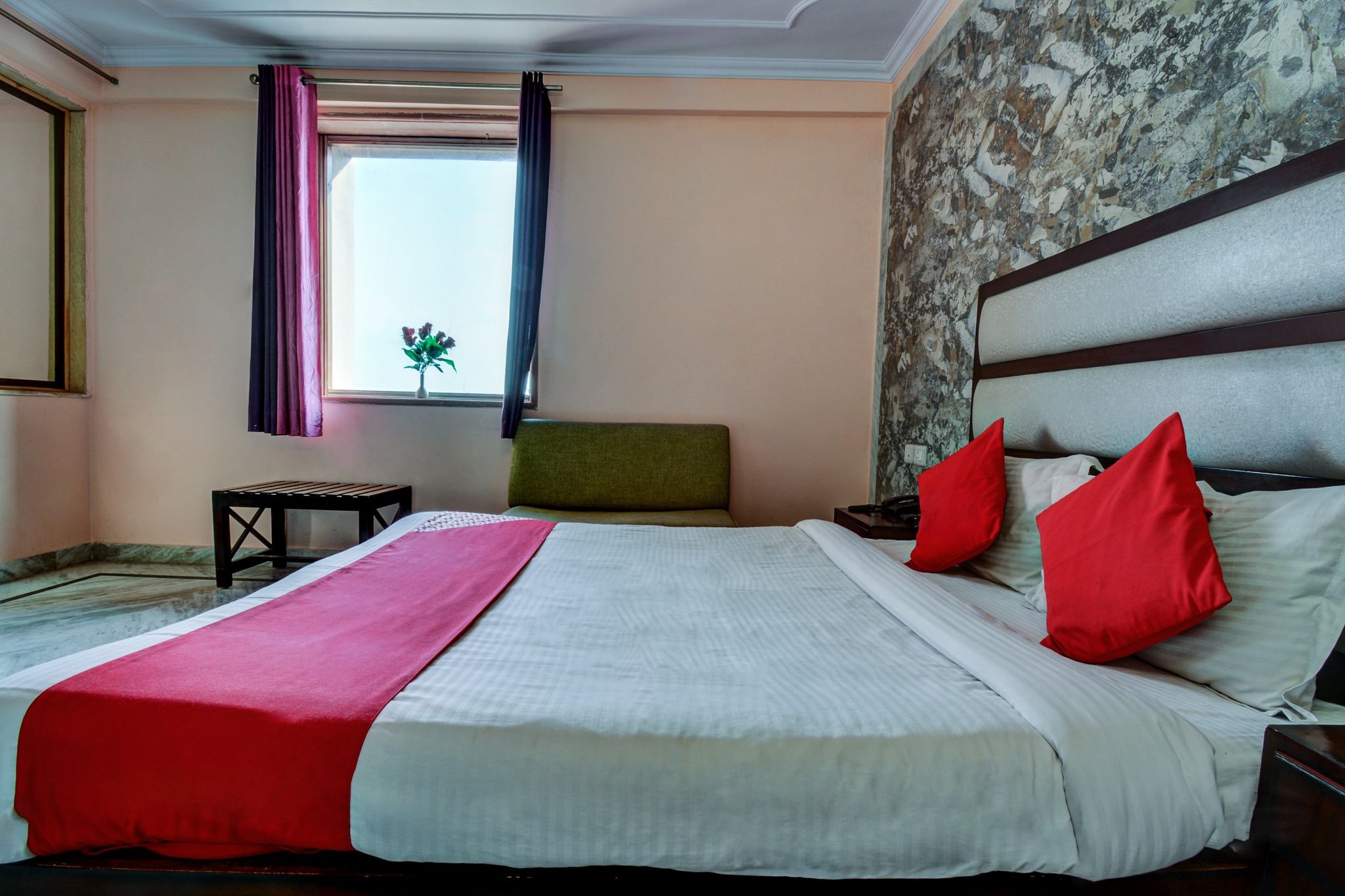 Hotel Grand Akshay Deluxe Room 4