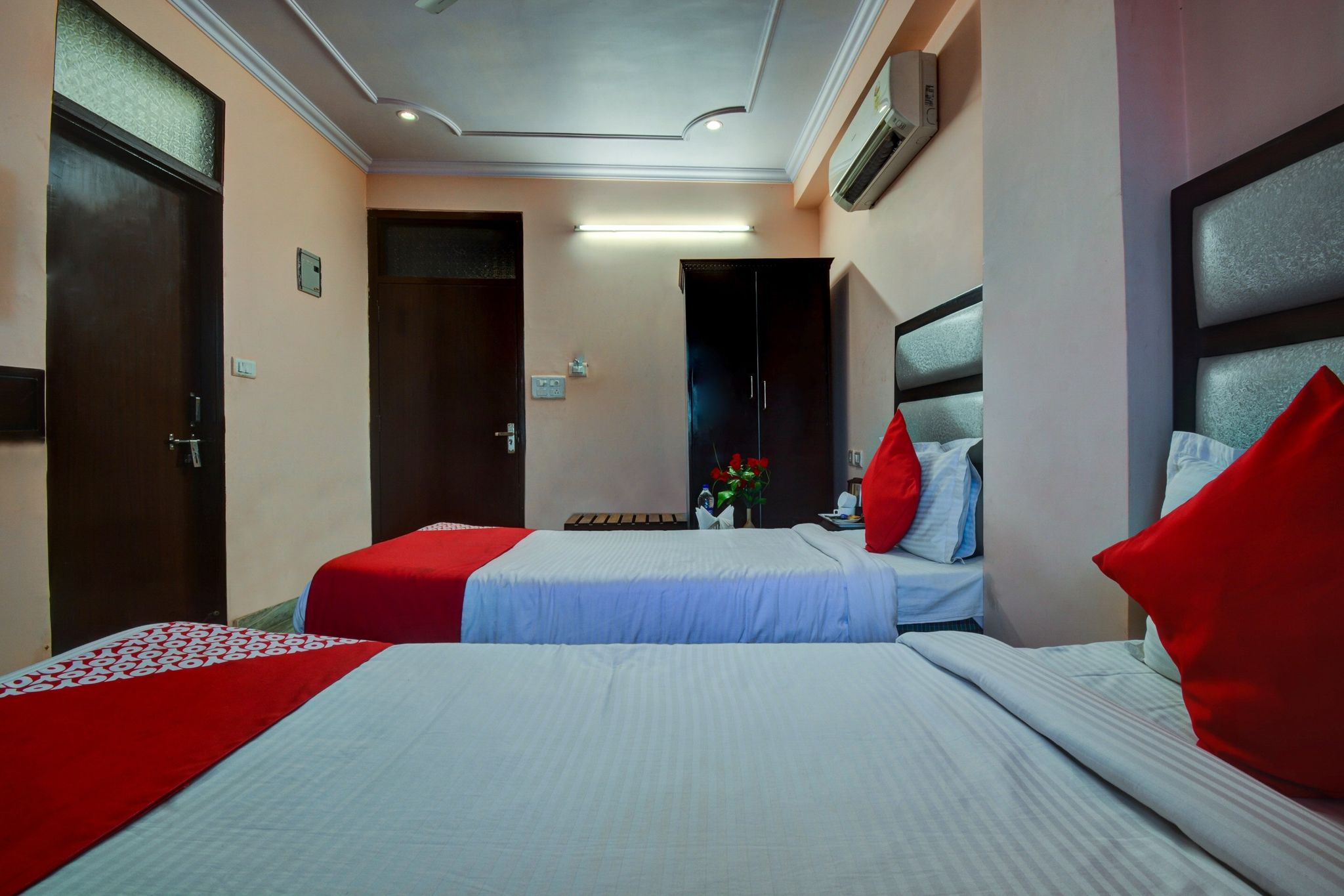 Hotel Grand Akshay Deluxe Room 2