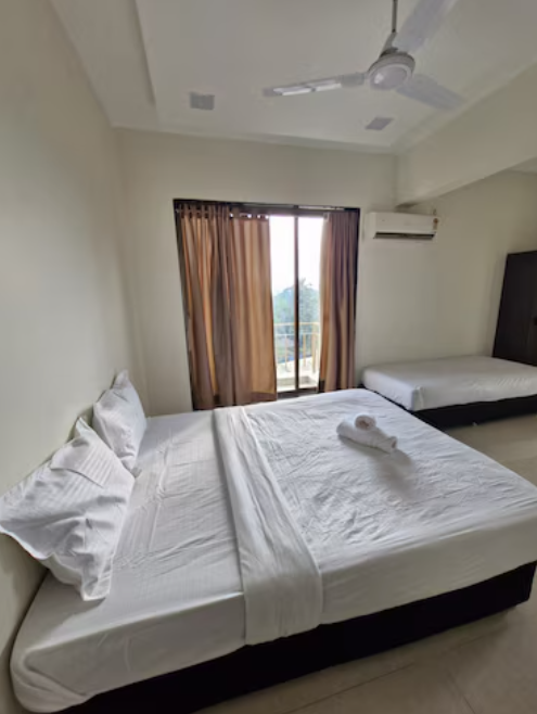 ILIF 2801 Dream Holidays, Lonavala Deluxe AC Room 2