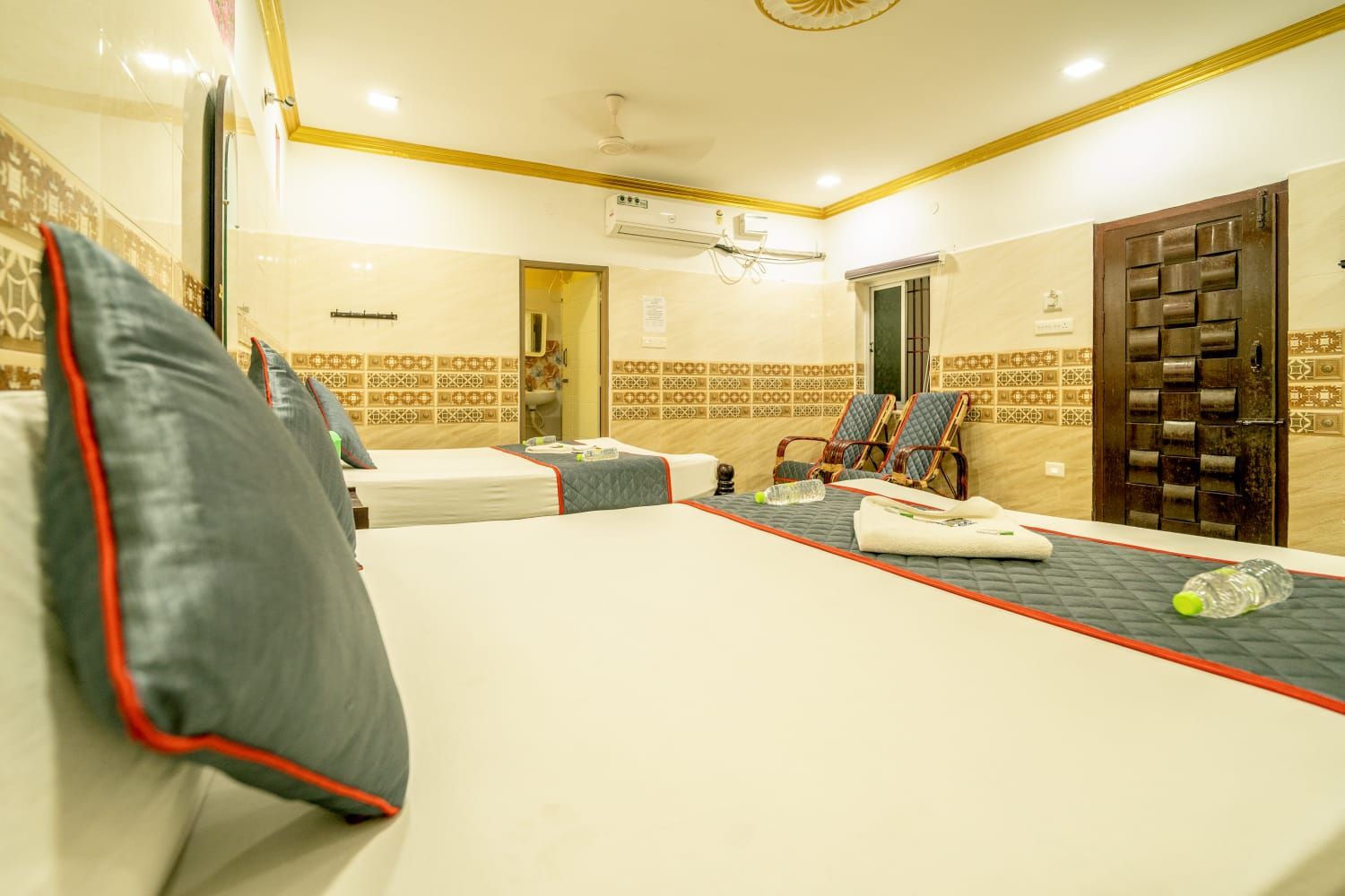 DELUXE FAMILY SUITE AC