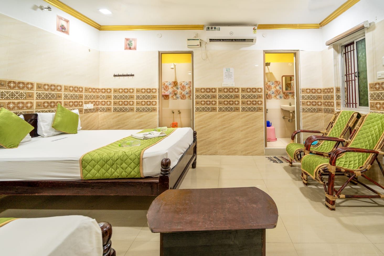 DELUXE FAMILY SUITE AC