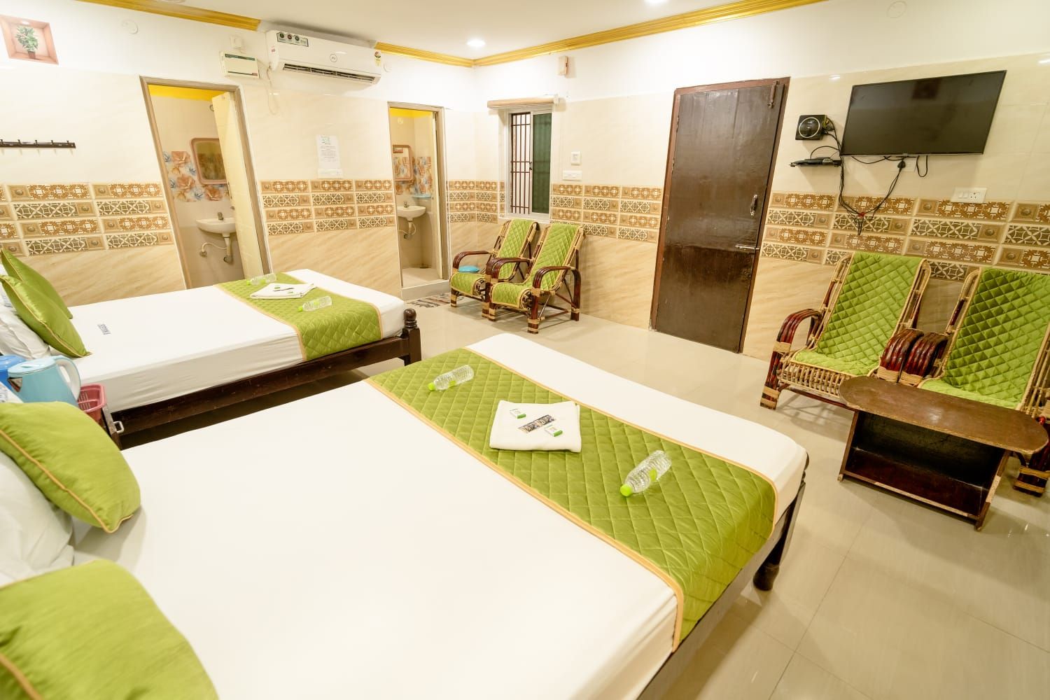 DELUXE FAMILY SUITE AC