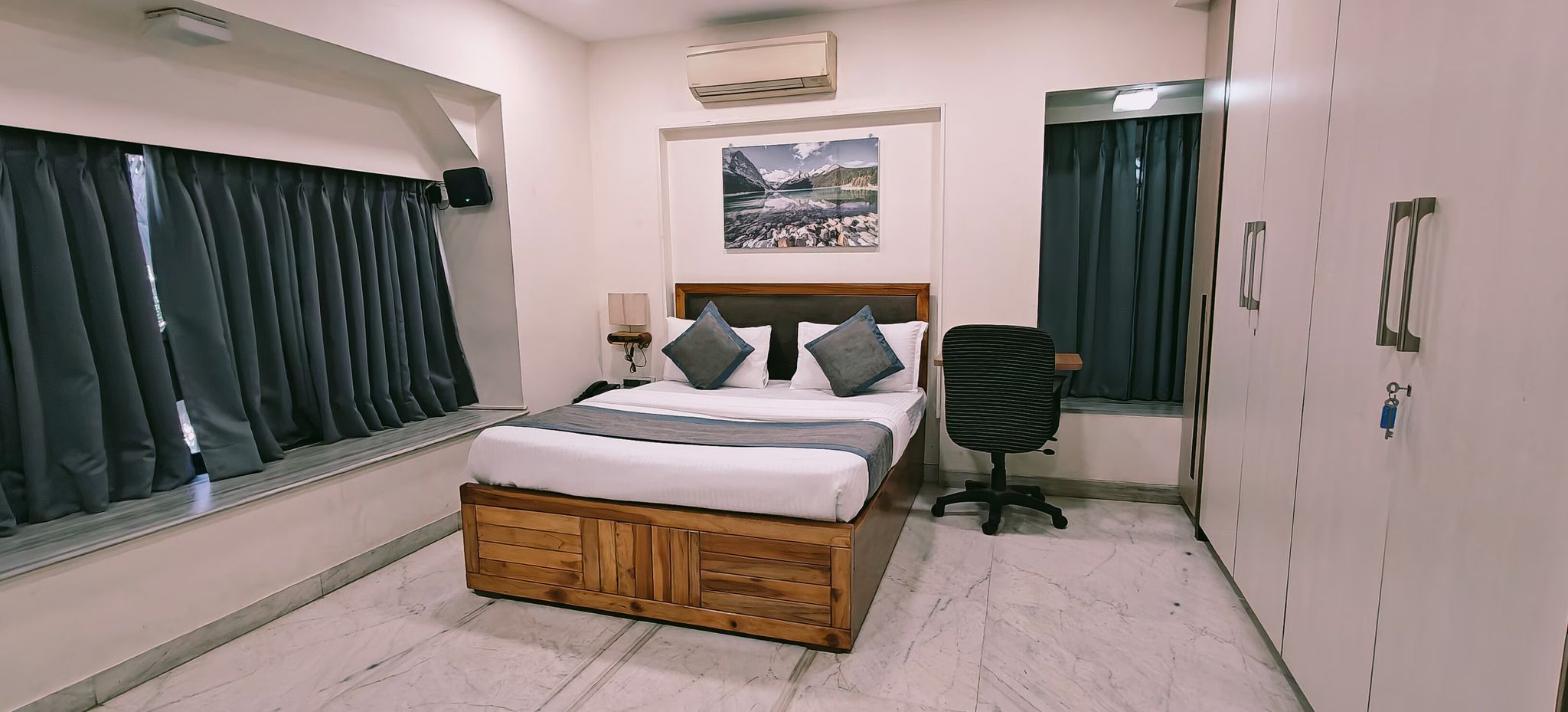 Tim service apartment goregaon east