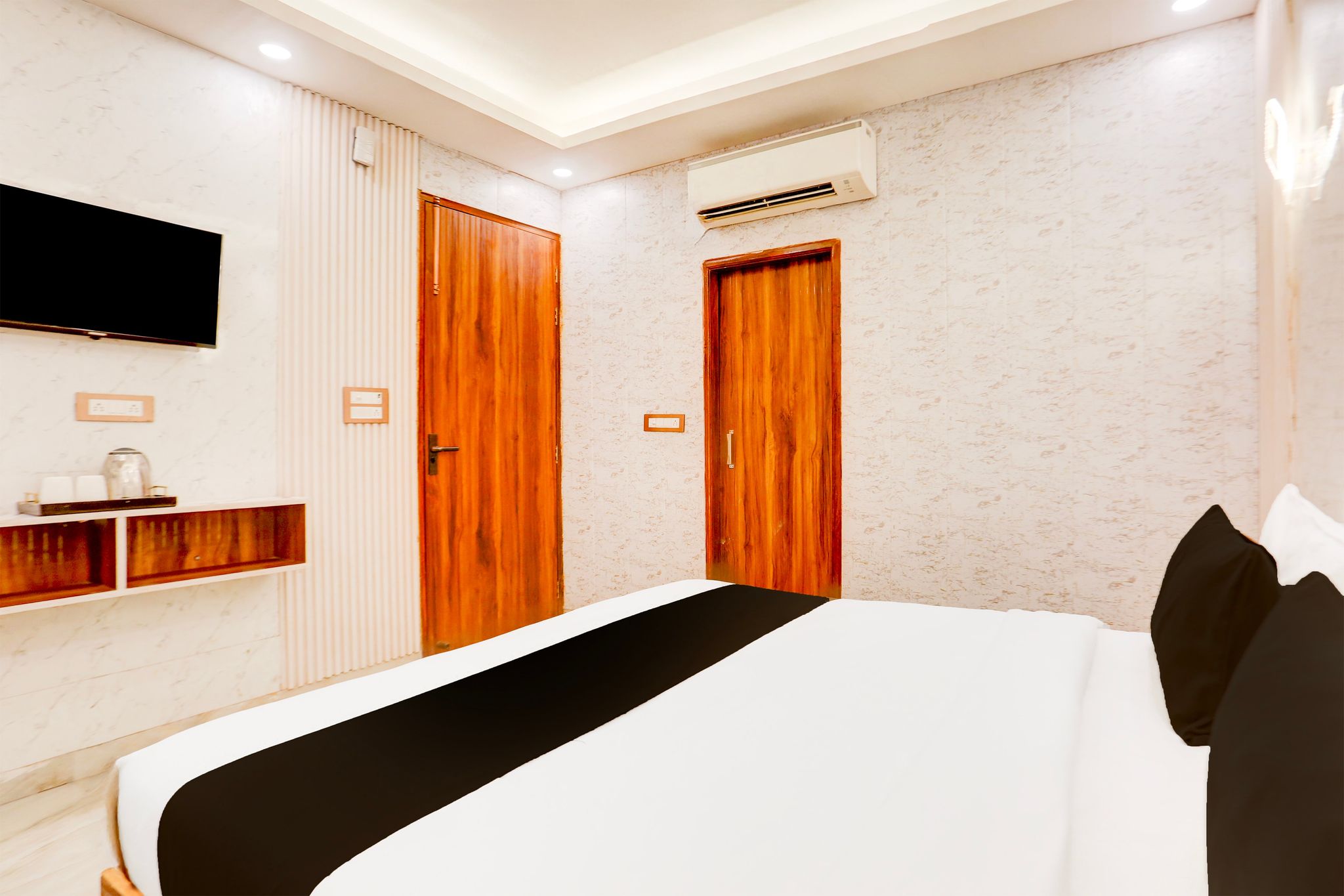 Super Townhouse Faridabad Railway Station Formerly Hotel Royals Paradaise Classic 6