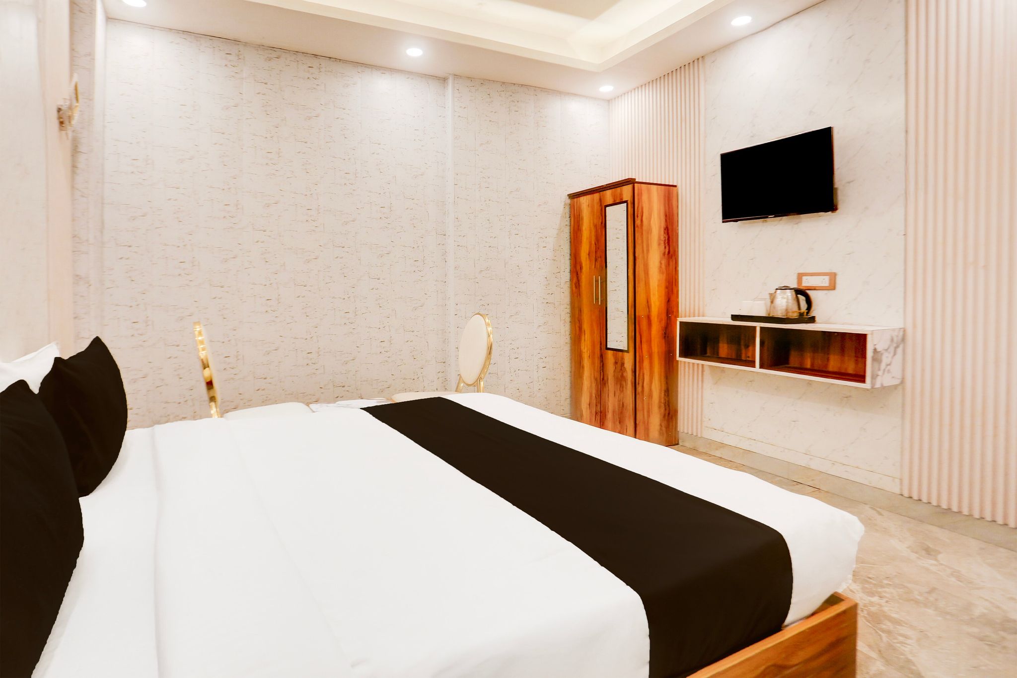 Super Townhouse Faridabad Railway Station Formerly Hotel Royals Paradaise Classic 7