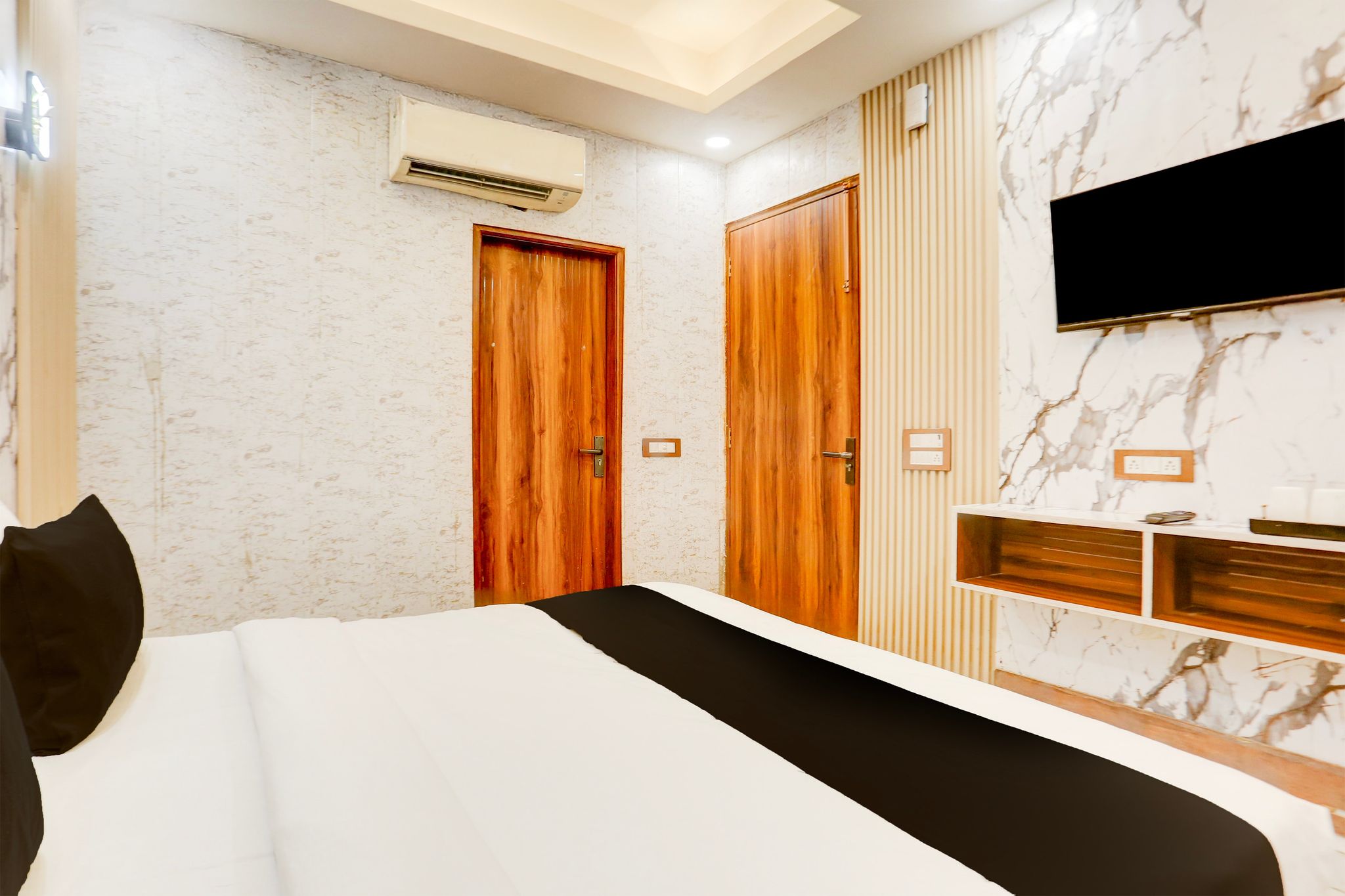 Super Townhouse Faridabad Railway Station Formerly Hotel Royals Paradaise Classic 3