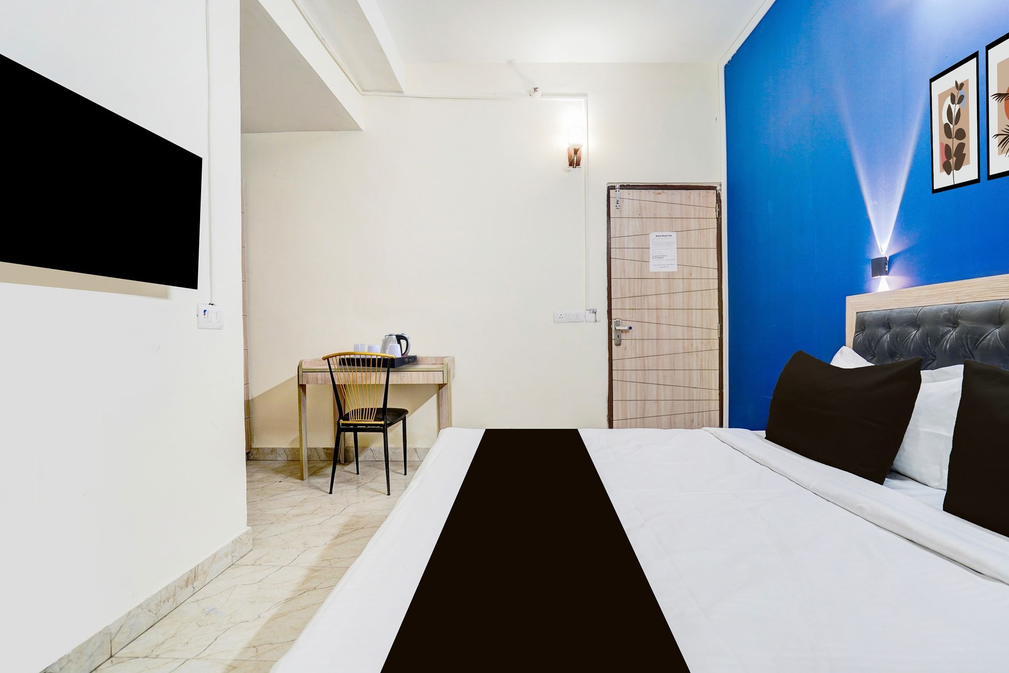 Collection O West Vinod Nagar Metro Station Formerly Royal Inn Classic 12