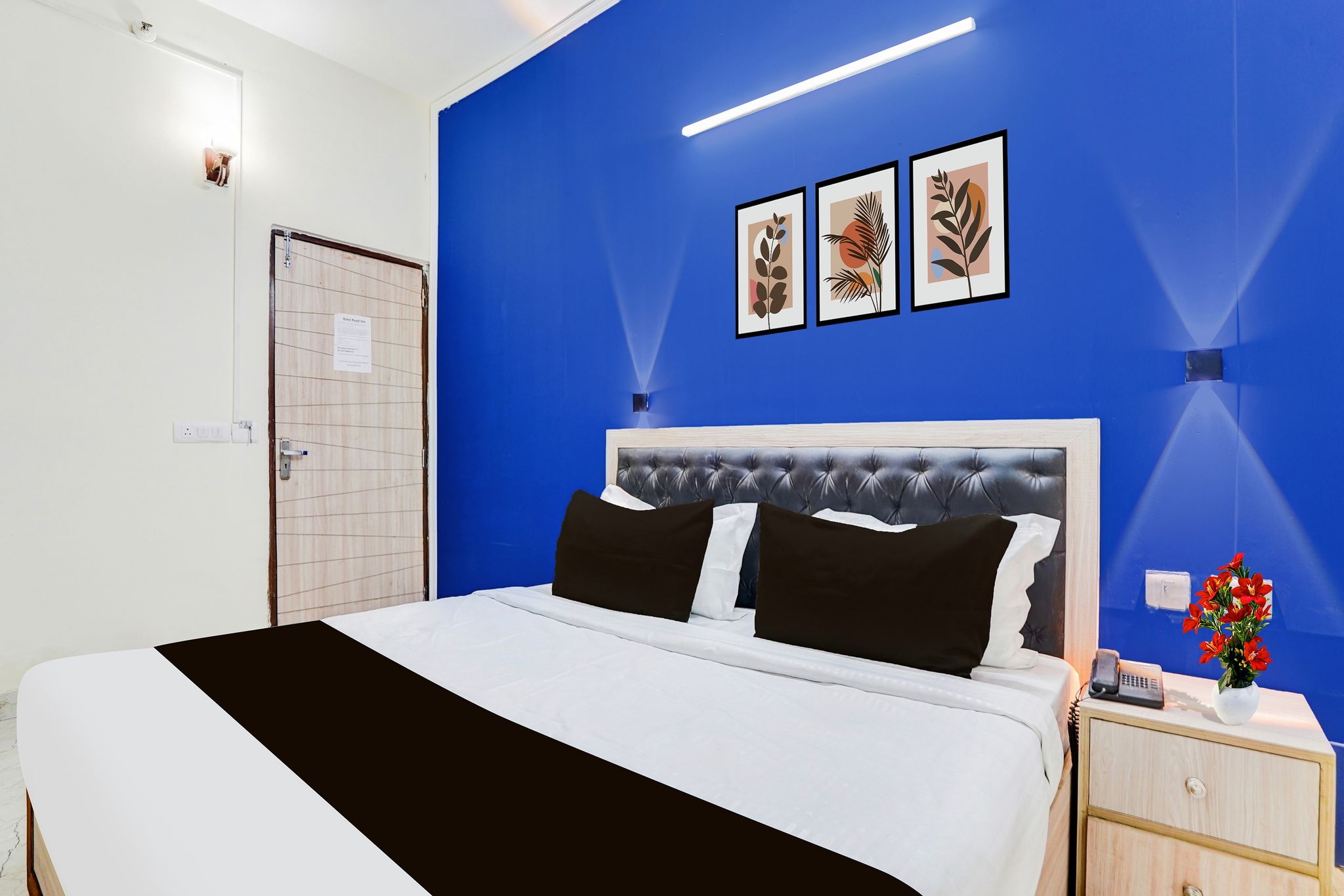 Collection O West Vinod Nagar Metro Station Formerly Royal Inn Classic 2