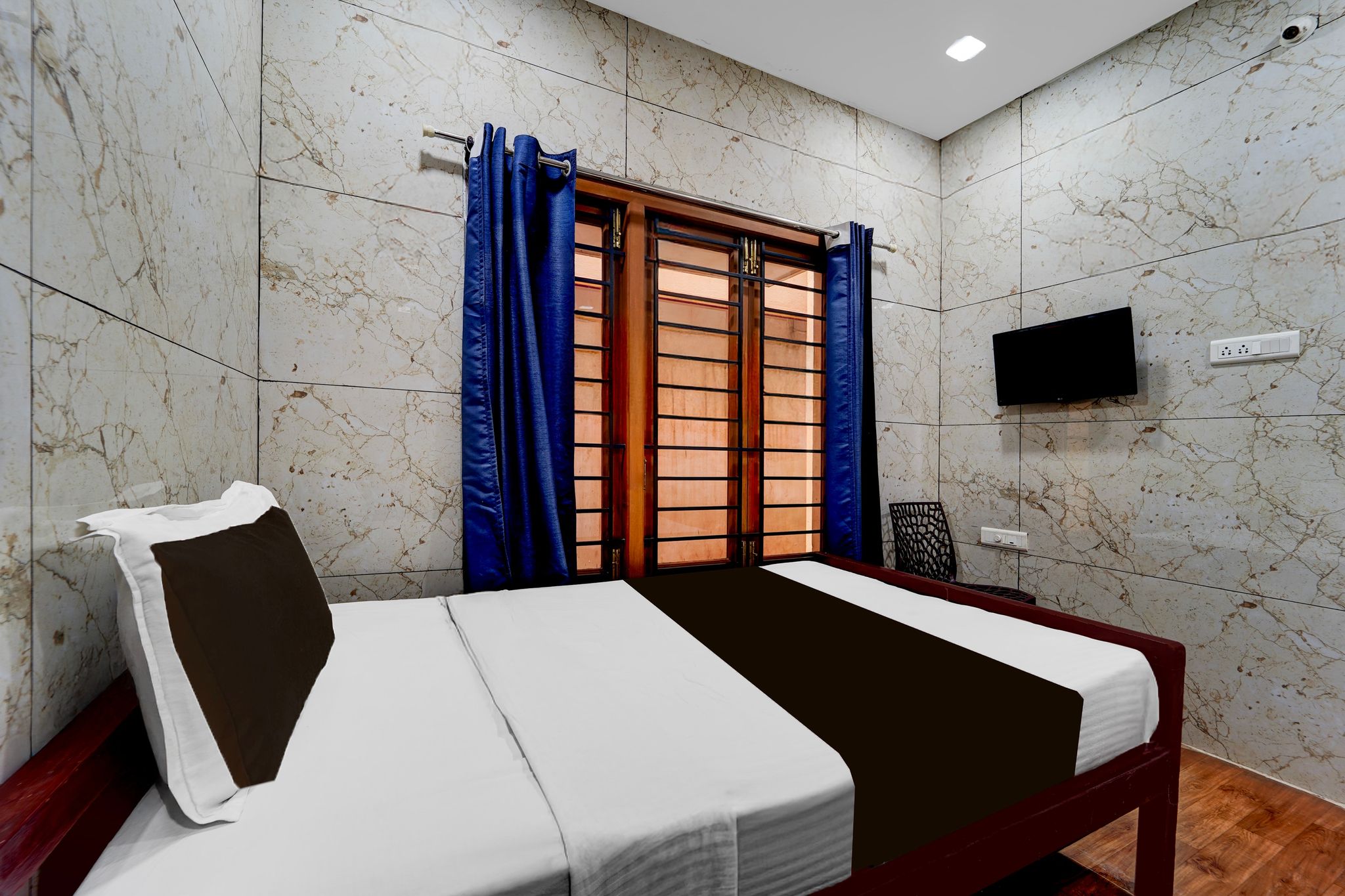 Super Collection O Omni Bus Terminal Gandhipuram Formerly Apple Grand Deluxe