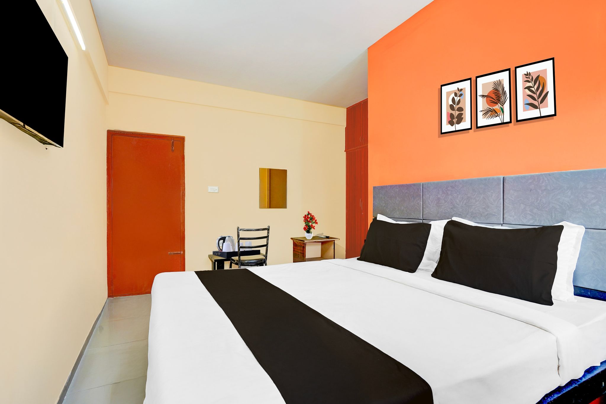 Collection O Electronic City Classic 12