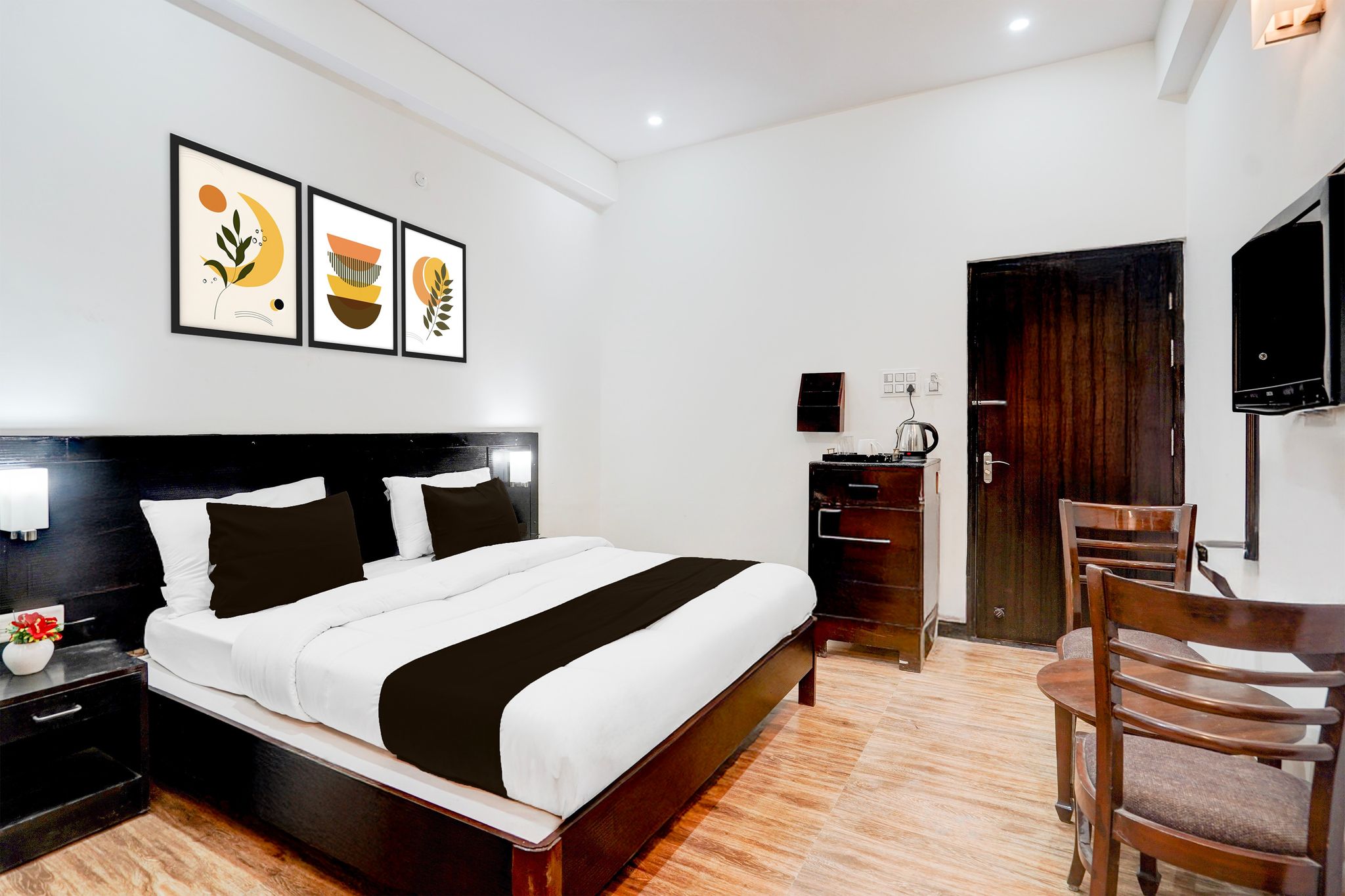 Palette Hotel and Resort Sarnath Temple Classic 9