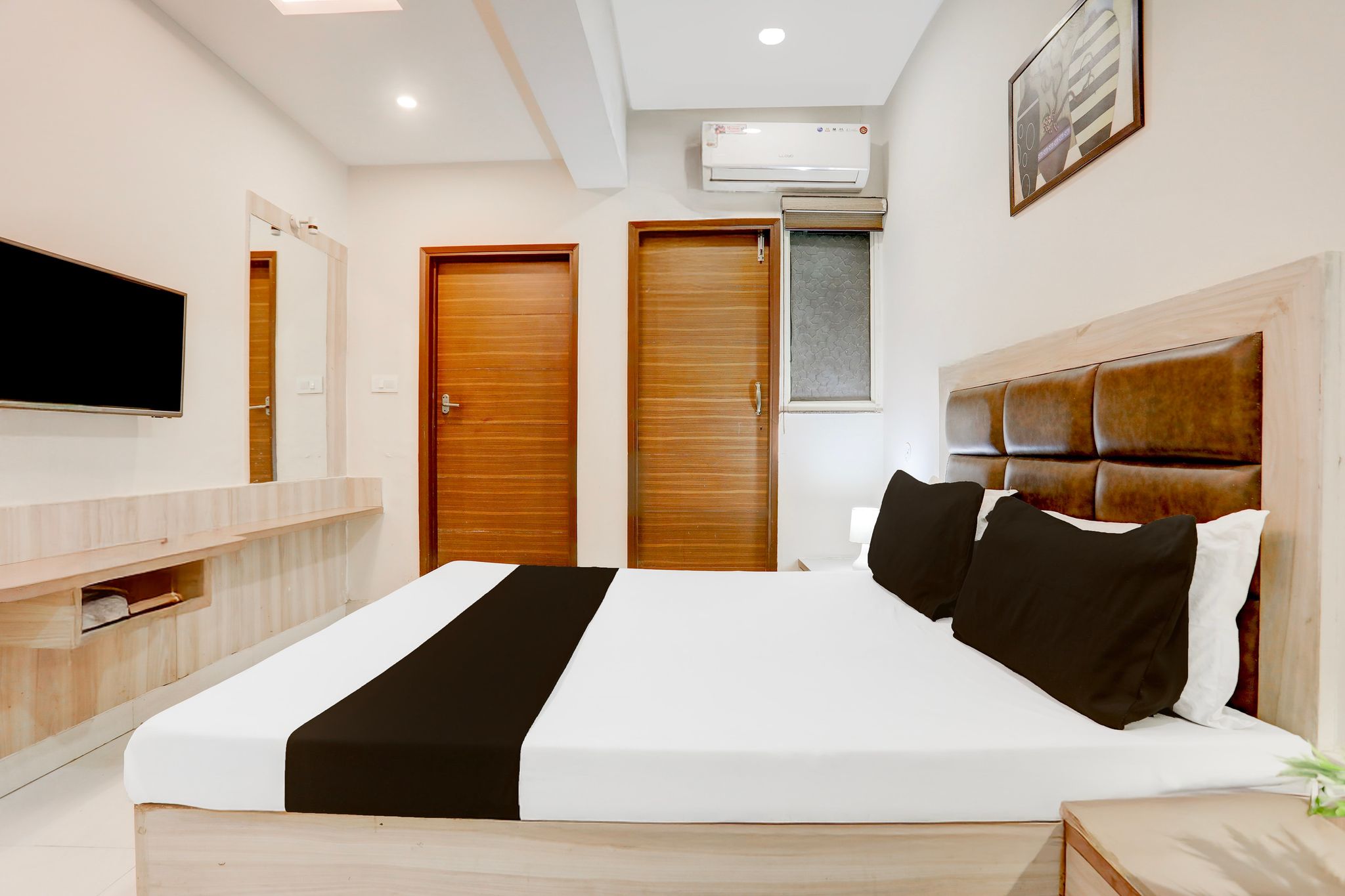 Collection O Gwalior Railway Station Formerly Hotel Sagar Classic 11