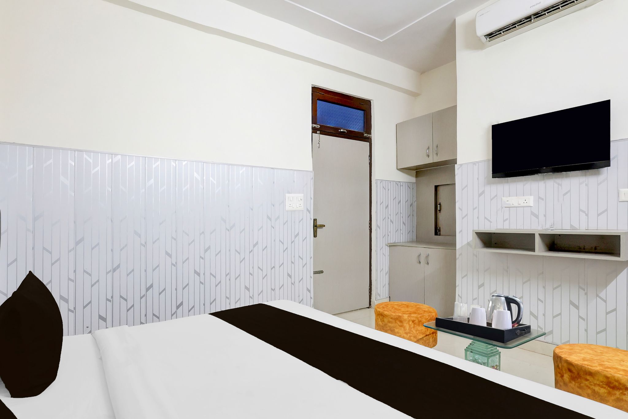 Hotel O Noida Electronic City Metro Station Classic 8