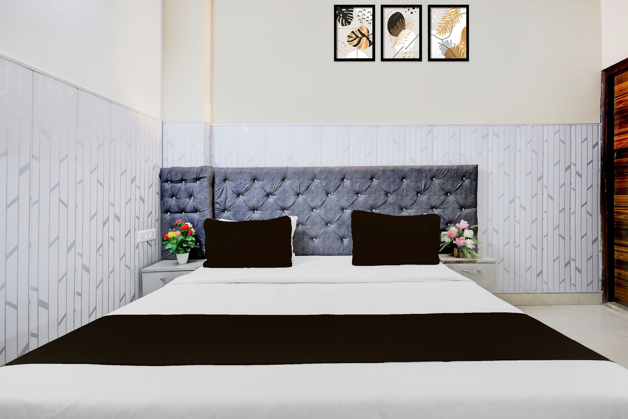 Hotel O Noida Electronic City Metro Station Classic 11