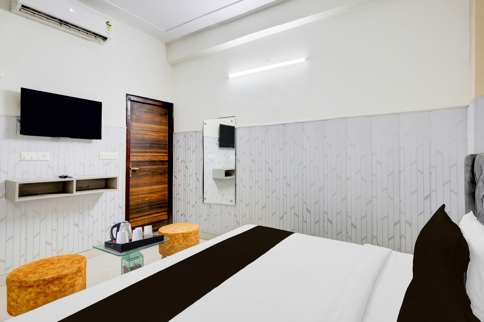 Hotel O Noida Electronic City Metro Station Classic 5