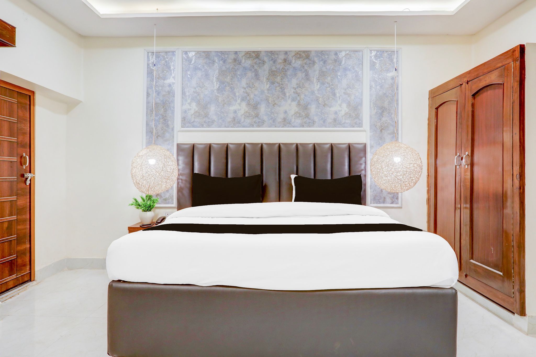 Collection O Tagore Town Prayagraj Formerly Heritage Tagore Classic 15