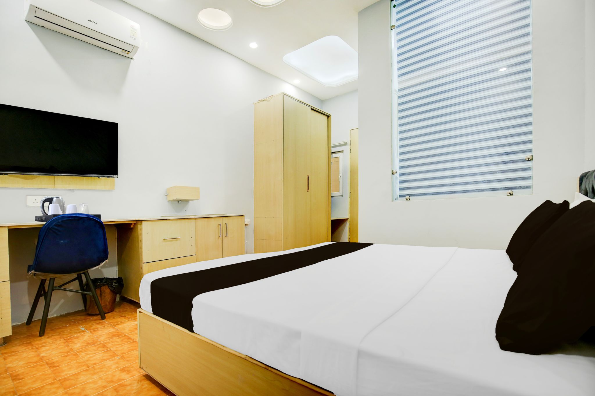 Super Collection O Phagwara Near LPU Law Gate Classic 3