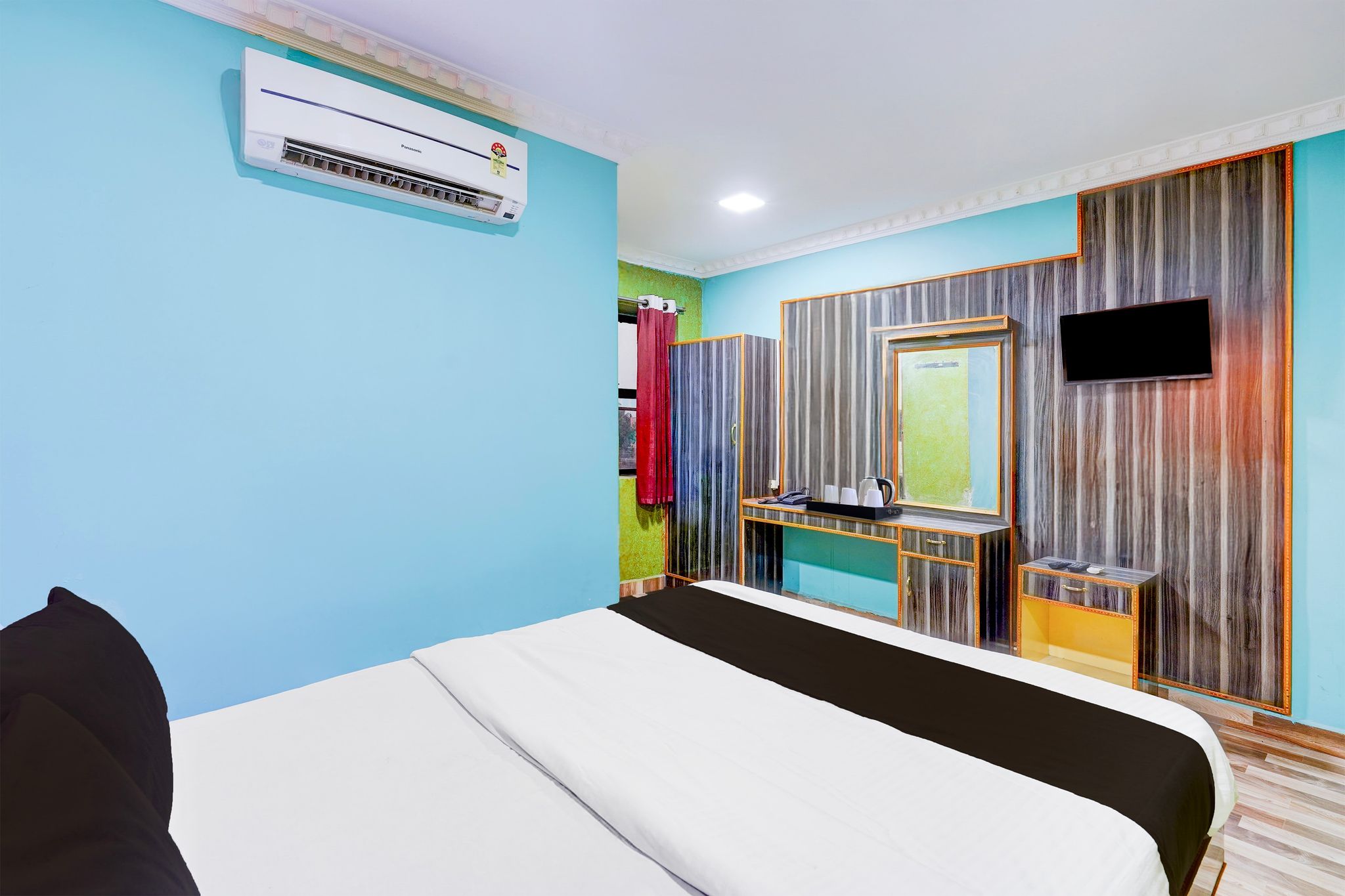 Super Collection O Karnampet Gate Formerly KVS Residency Classic 12