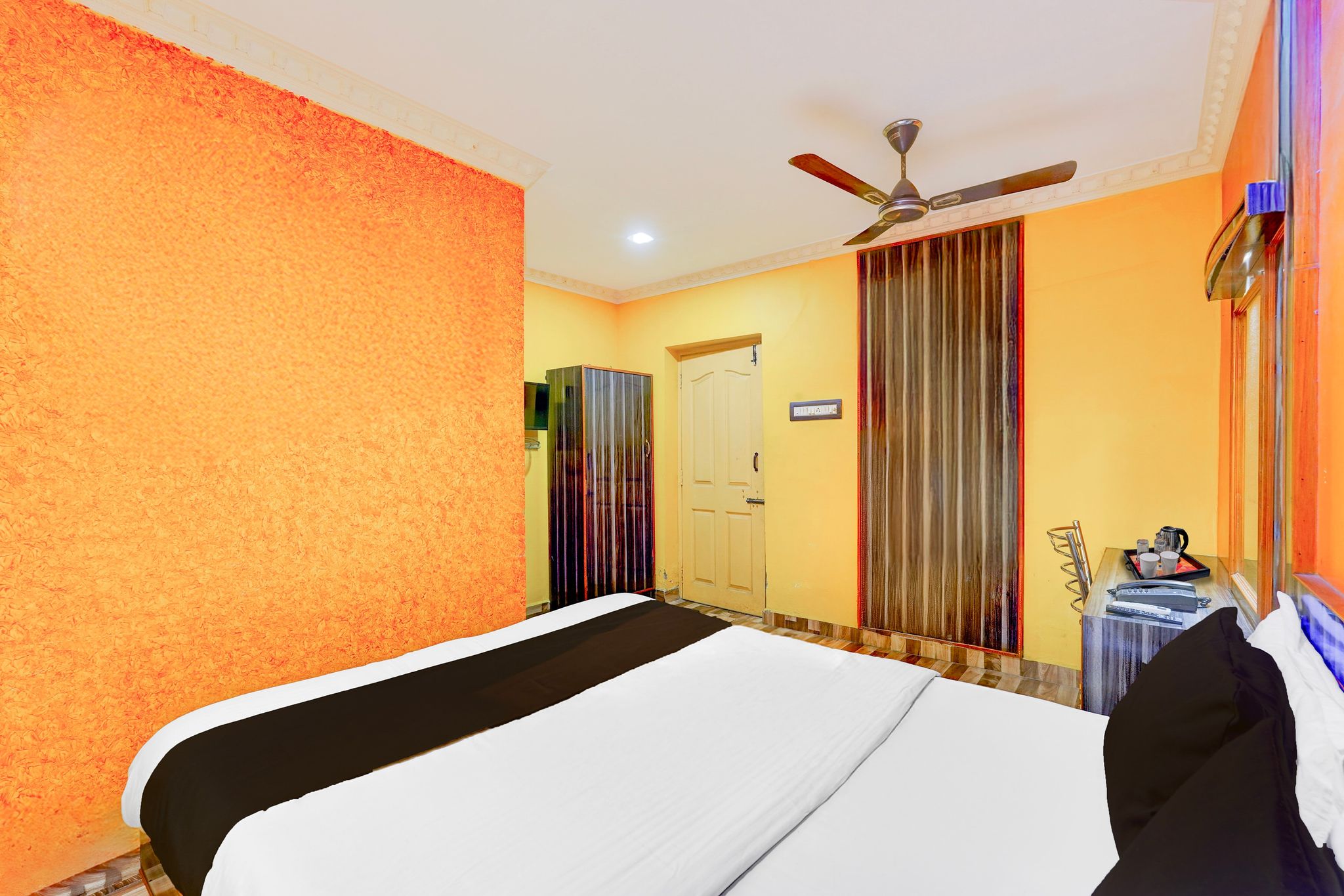 Super Collection O Karnampet Gate Formerly KVS Residency Classic 9