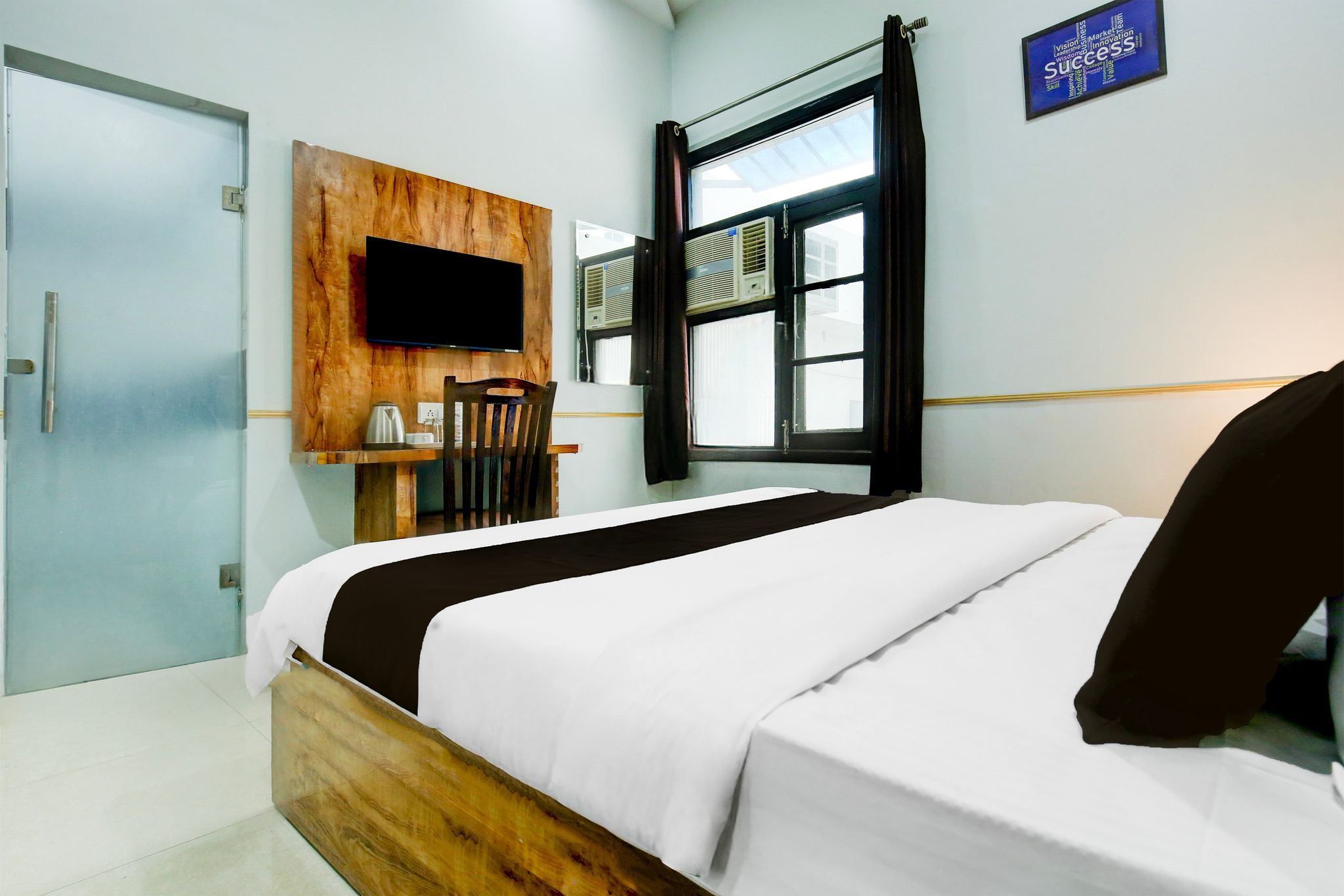 Super Collection O Ishwar Nagar Near Golden Temple Formerly Chahal Residency Deluxe 2