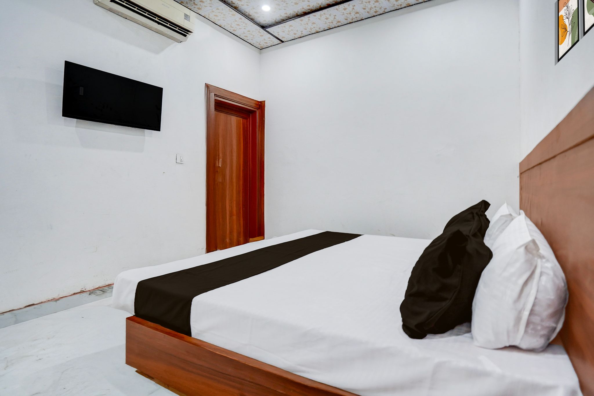 Hotel O Sikandra Near ISBT Agra Classic 9