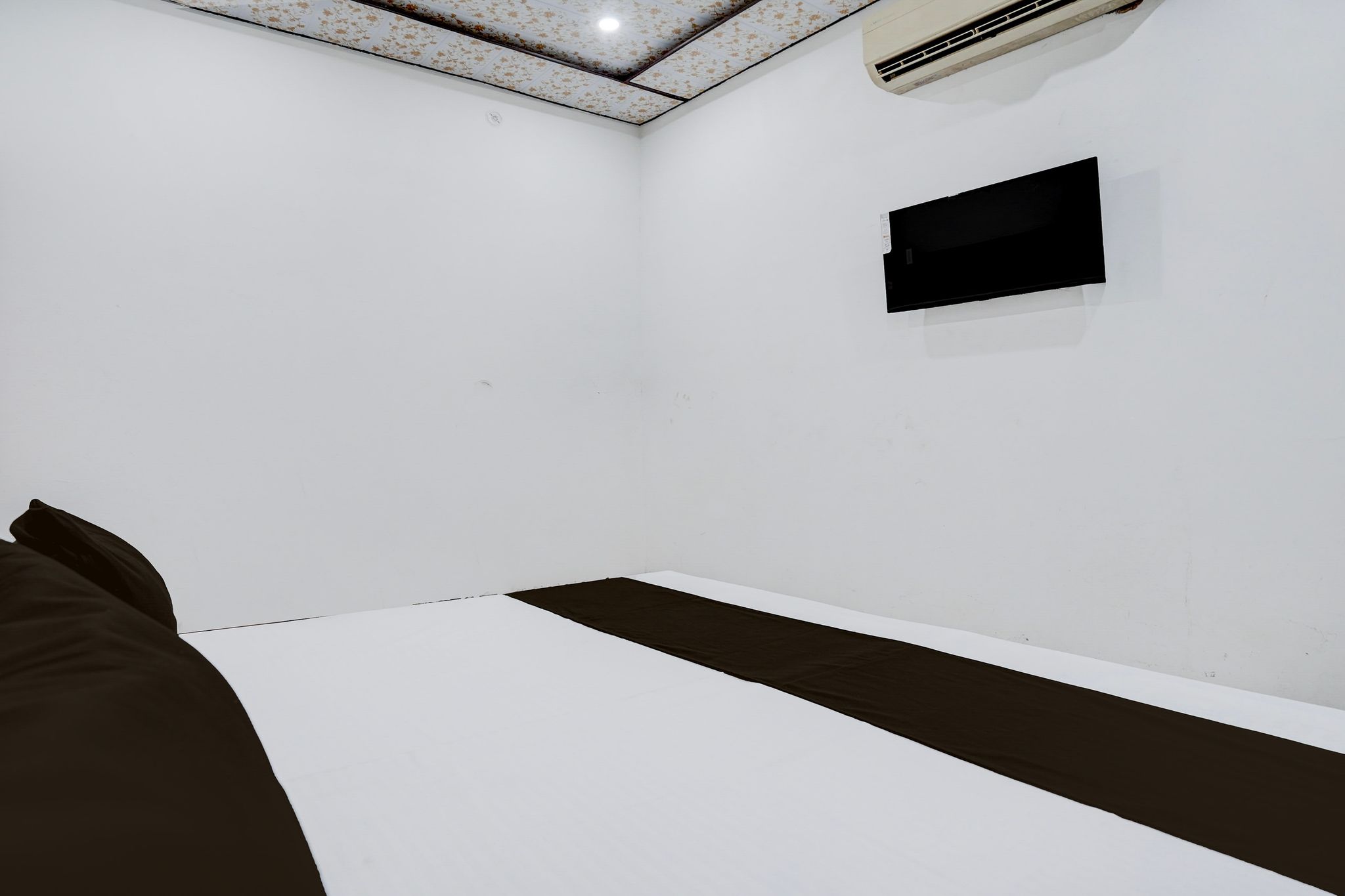 Hotel O Sikandra Near ISBT Agra Classic 12