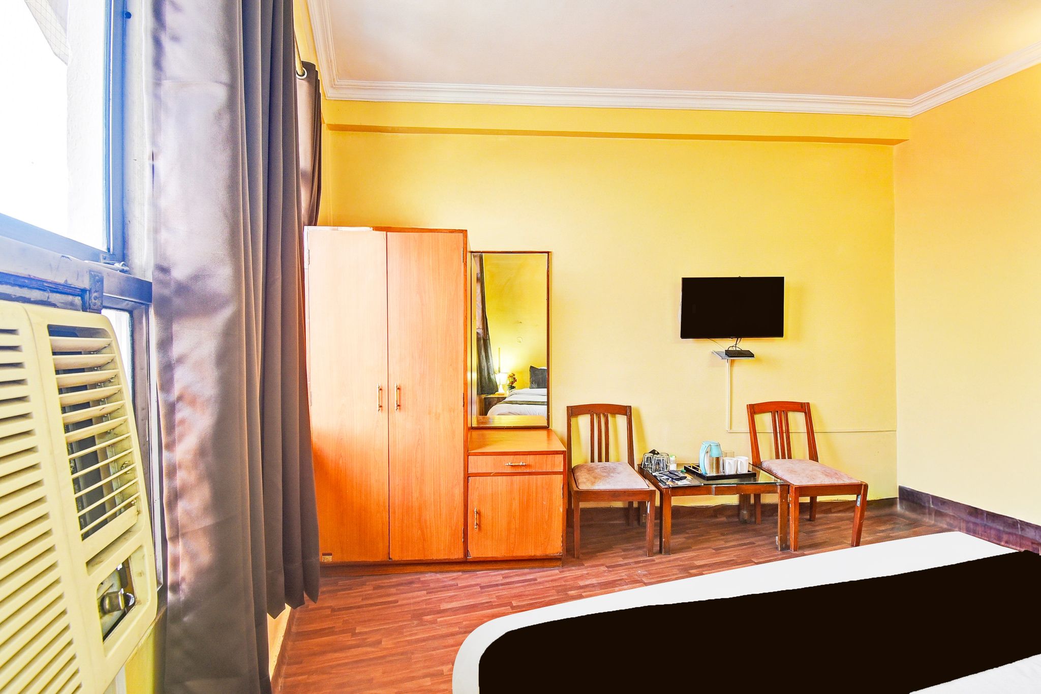 Super Collection O Hathroi Market Near Dhuleshwar Garden Formerly Hotel Rishi Classic 16