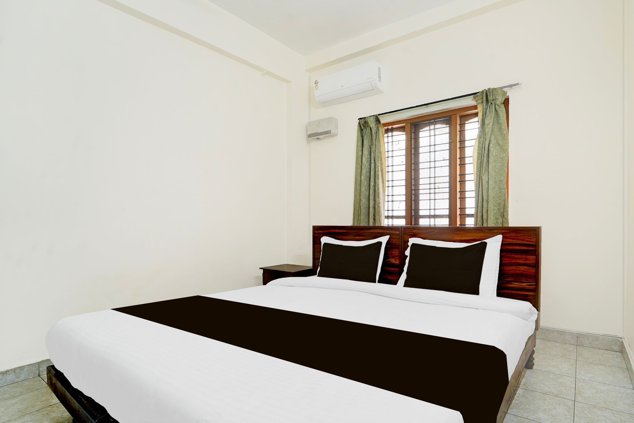 Super Hotel O Pathanamthitta Near Mahatma Gandhi Statue Classic 11