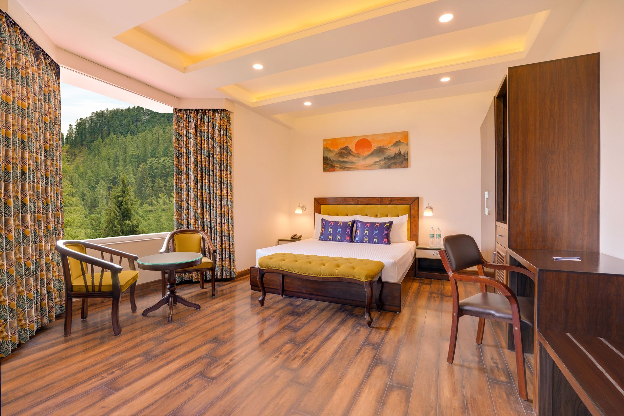 Studio Suite with Mountain View