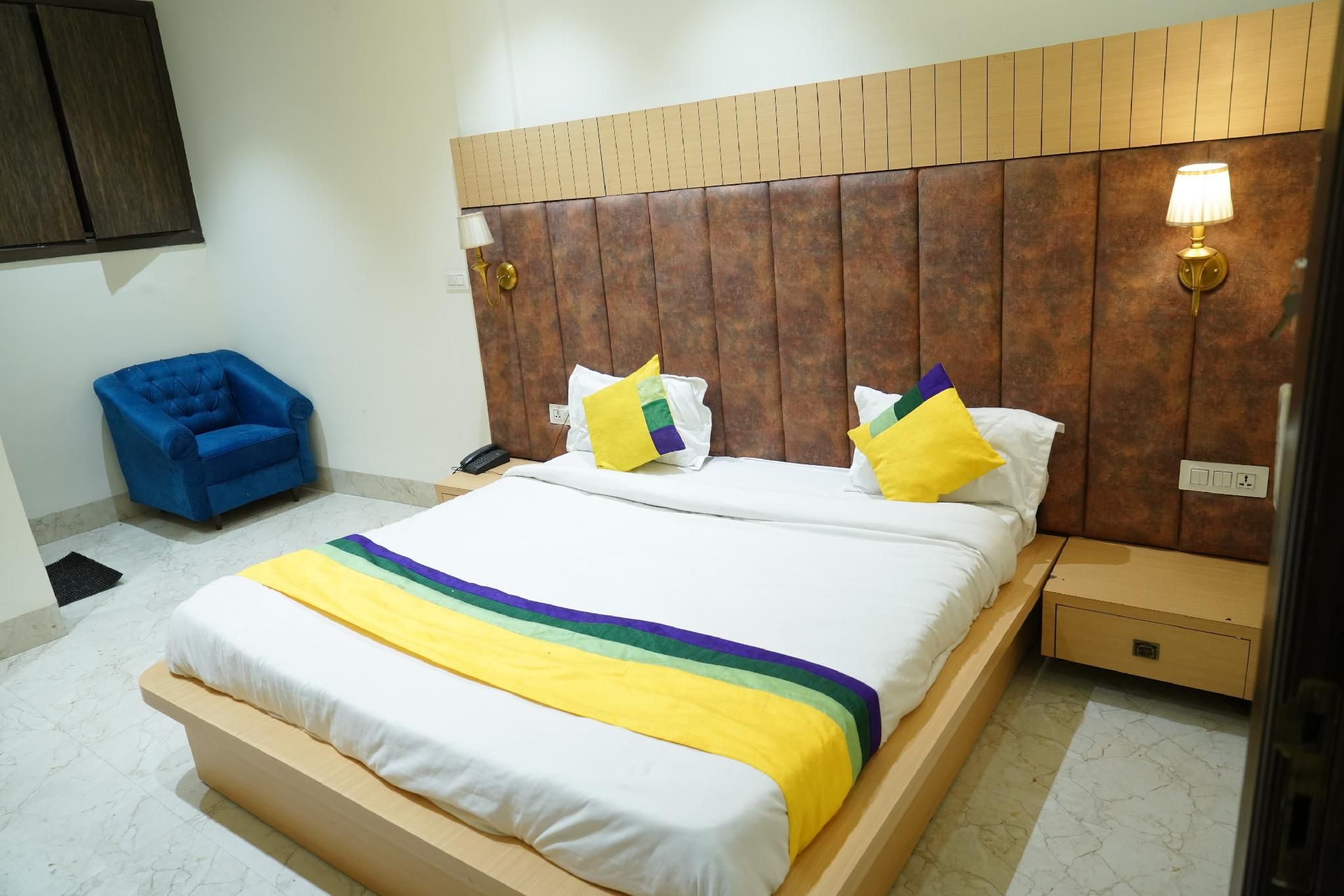 Hotel Sehdev Residency Near Golden Temple Super Deluxe