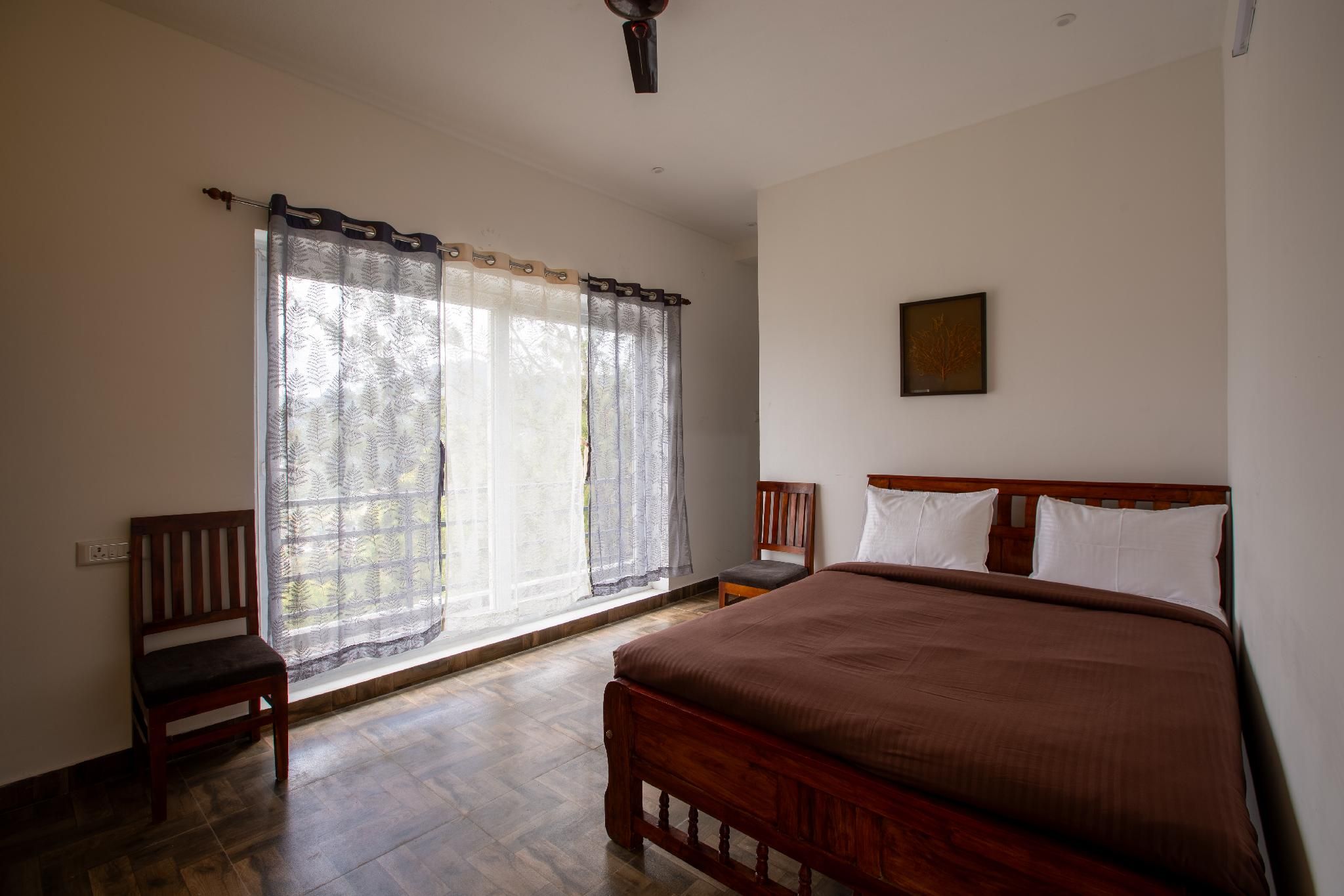 Thalir Nest - Valley View	 Queen