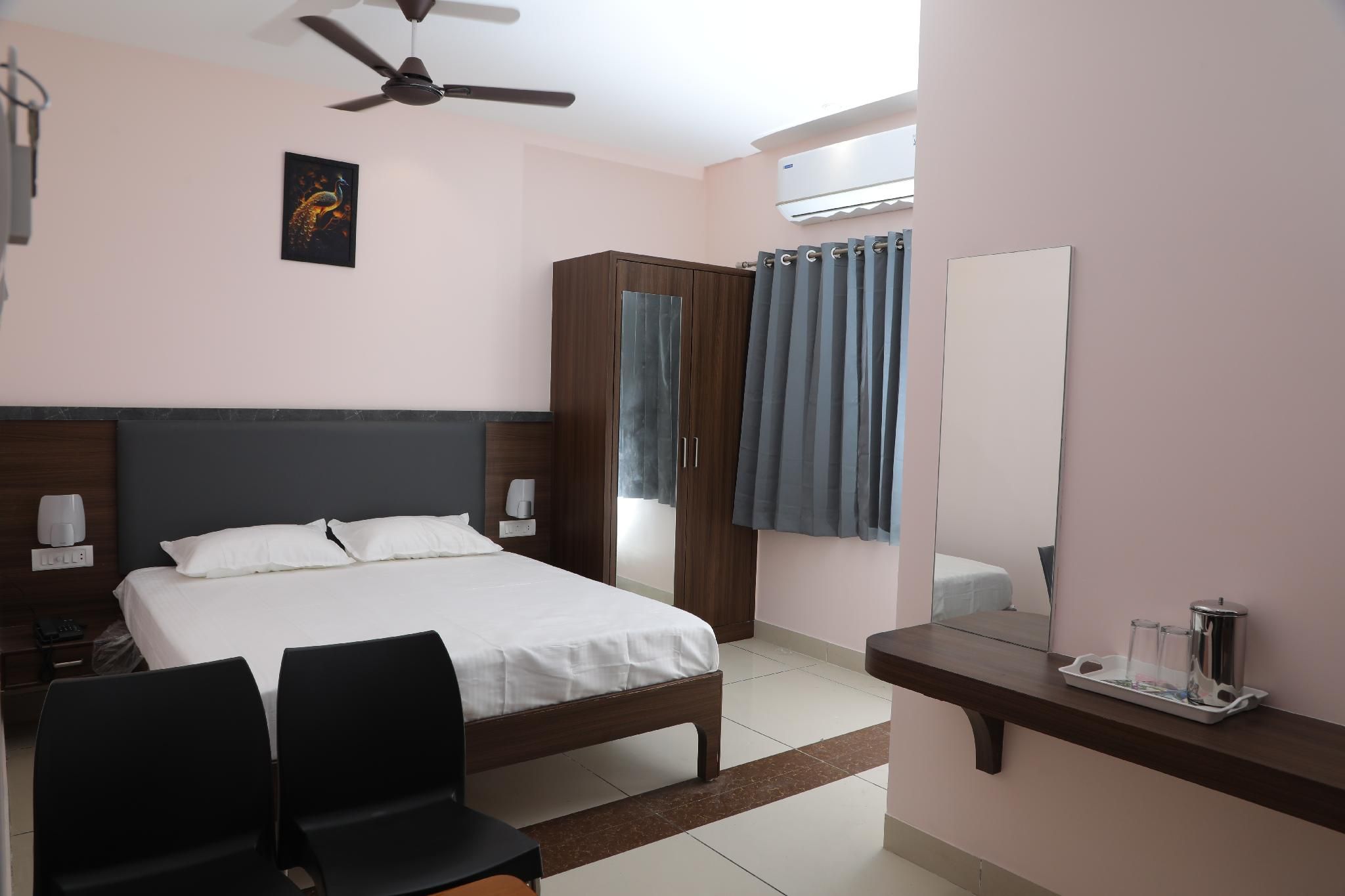 MM GRAND RESIDENCY Standard Room 2