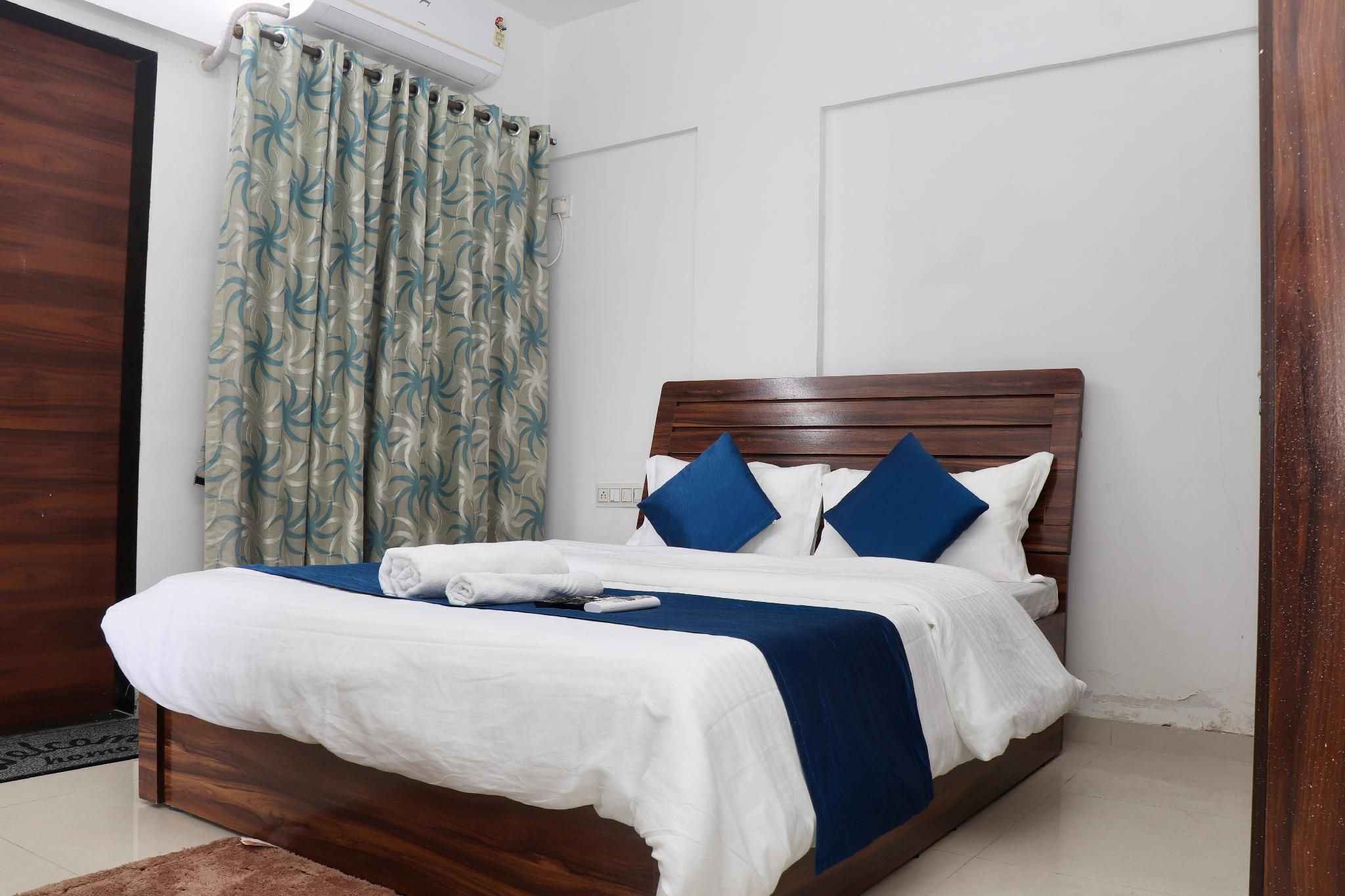 Zenith Homes - Boomerang Suites Double Room with Private Bathroom 2