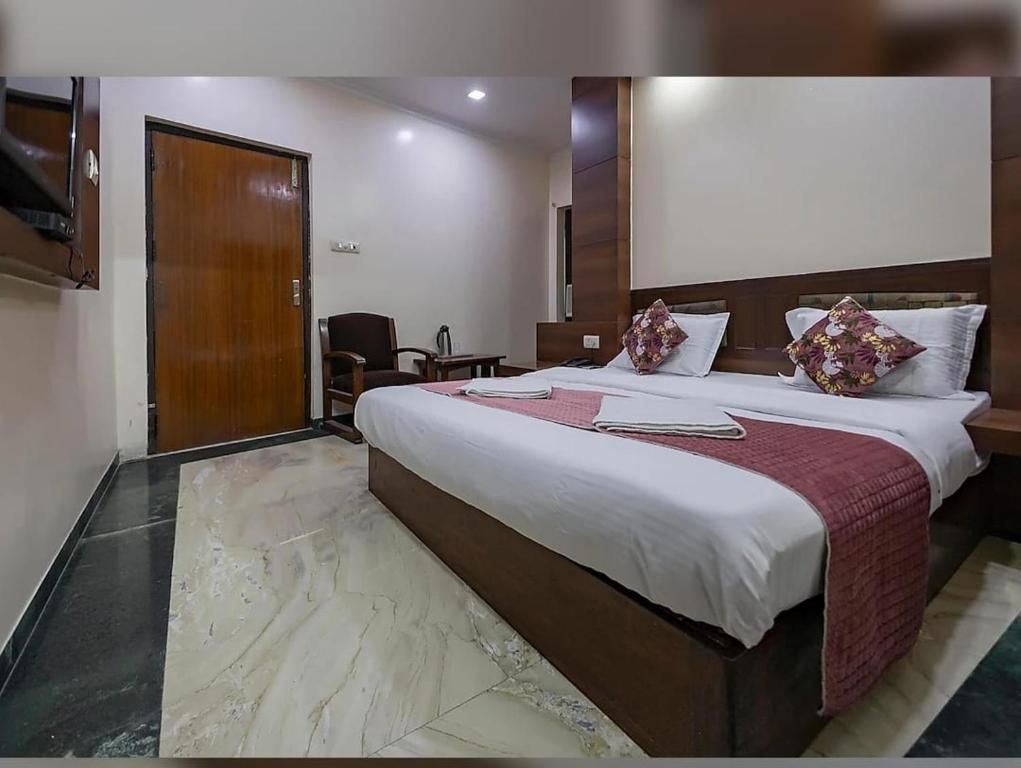 Ecoessentials enterprises Hoom stays