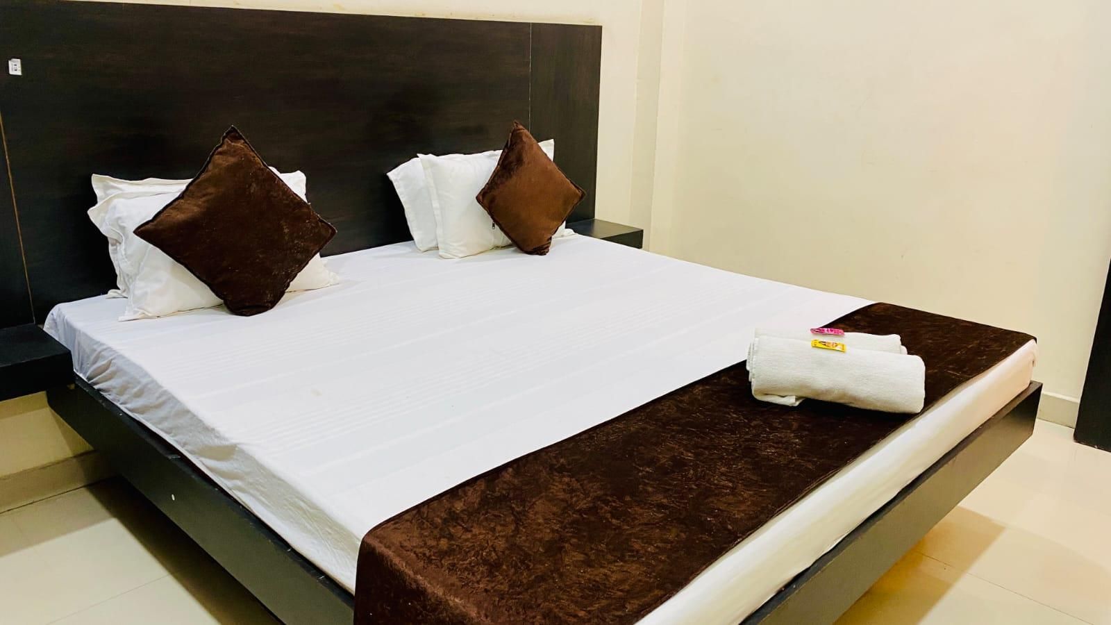 Best Homestay By TG Heights Deluxe