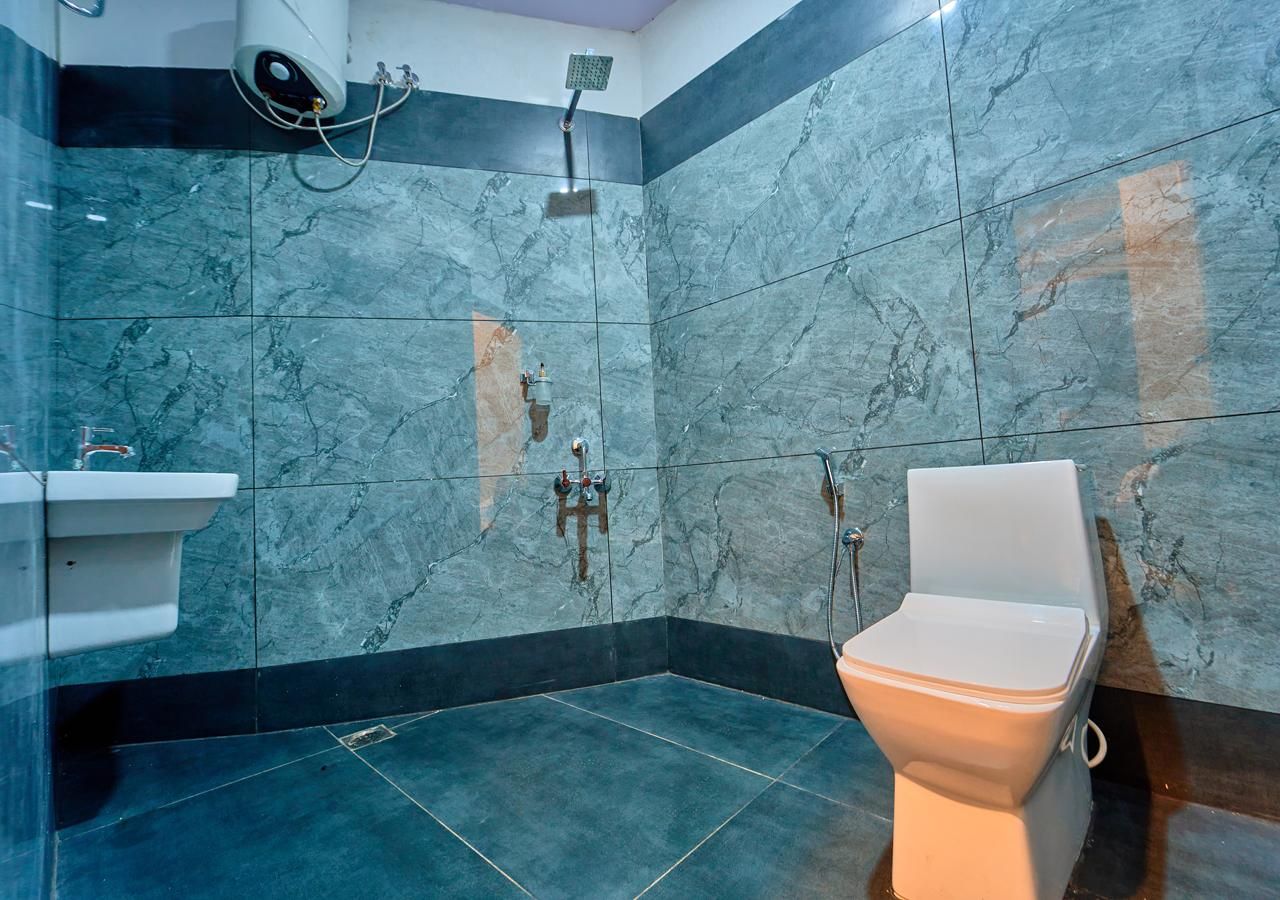 Irish County Pool Resort Vagamon by VOYE HOMES Standard Room 7