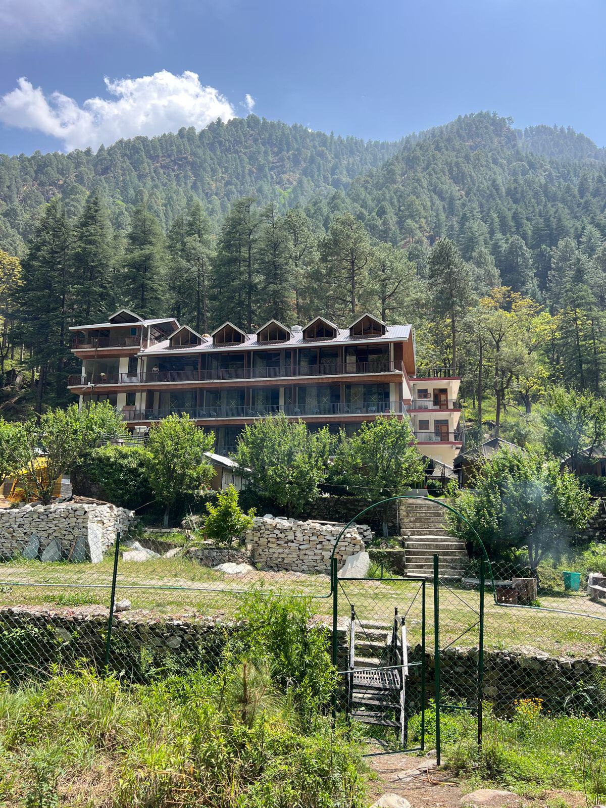 North Deodar Resort, Kasol