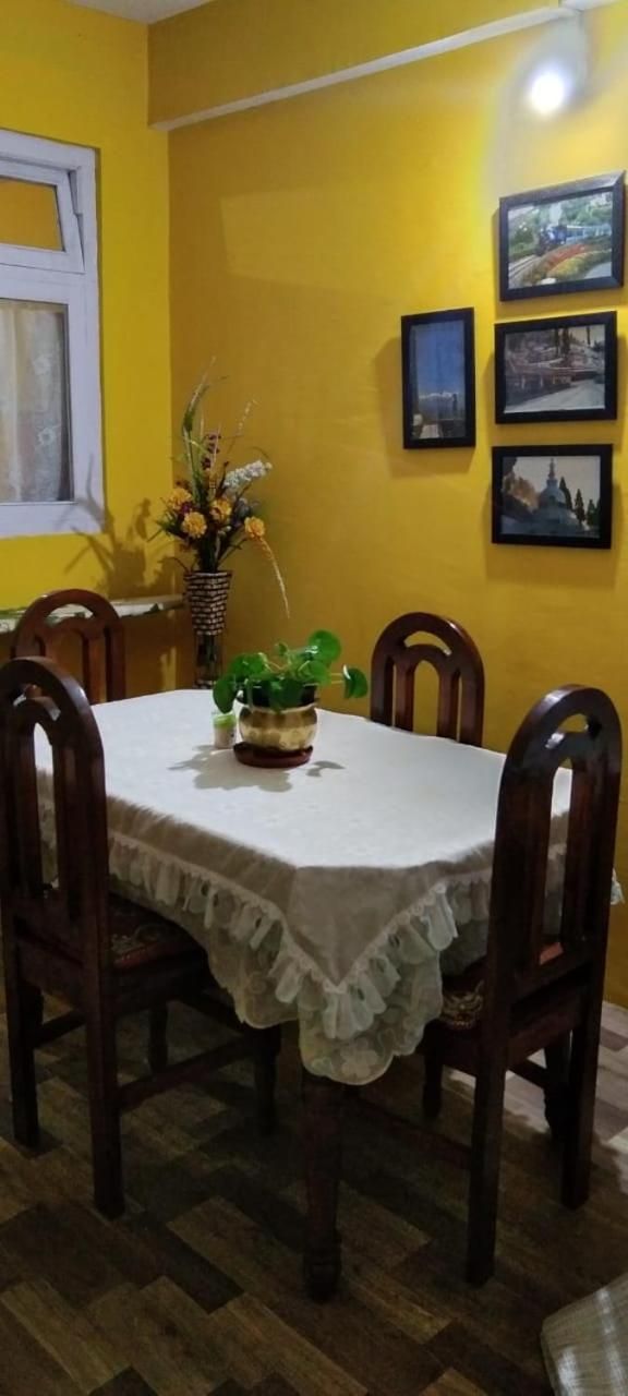 BEVERLY HILLS HOME STAY 