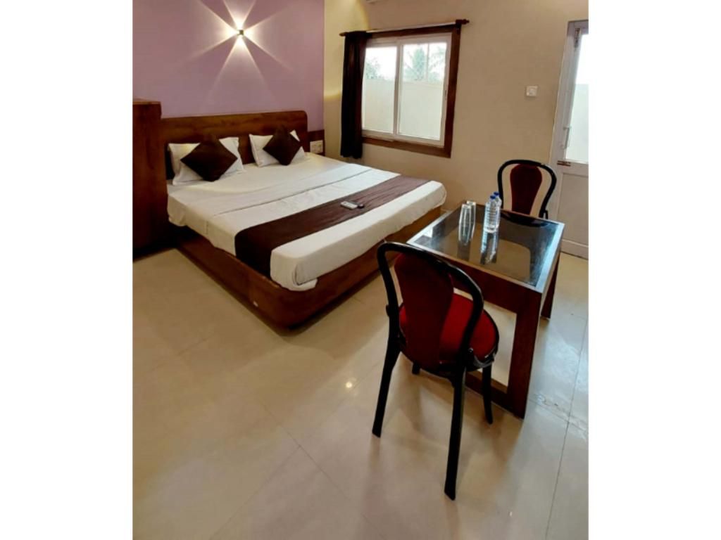 Standard King Room