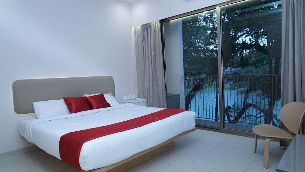 Riverscapes By Noorjehan Deluxe Double Room