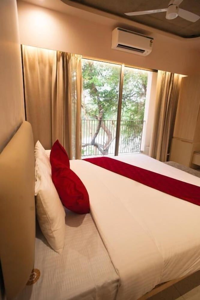 Riverscapes By Noorjehan Deluxe Double Room 2