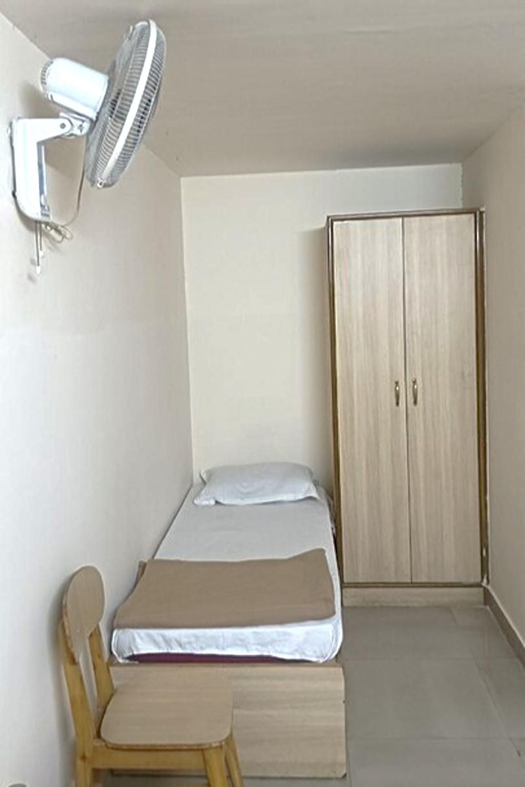 Deluxe Non- Air Conditioning Room