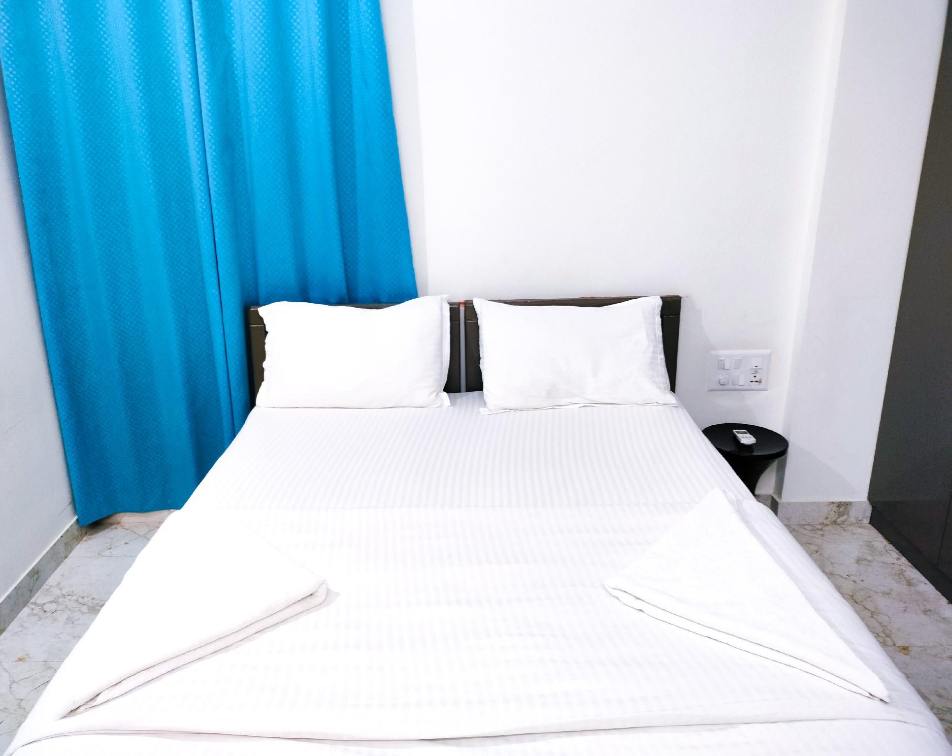 One Bedroom Family Apartment