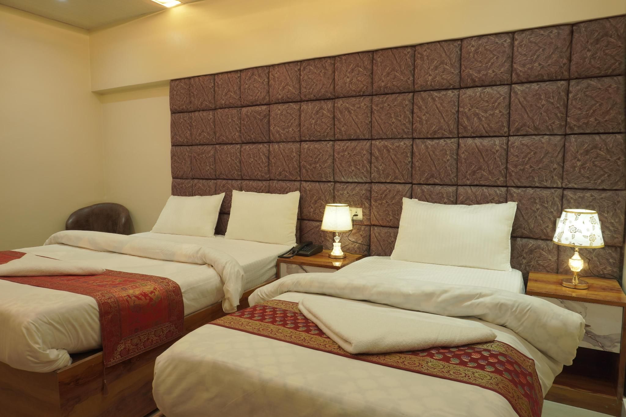 Classy5 Triple Deluxe Room