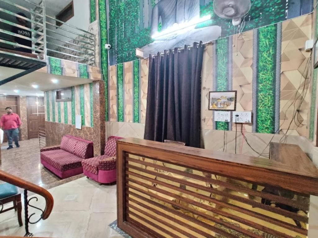 TEJAS HOMESTAY JUST 2 MINUTES from GOLDEN TEMPLE