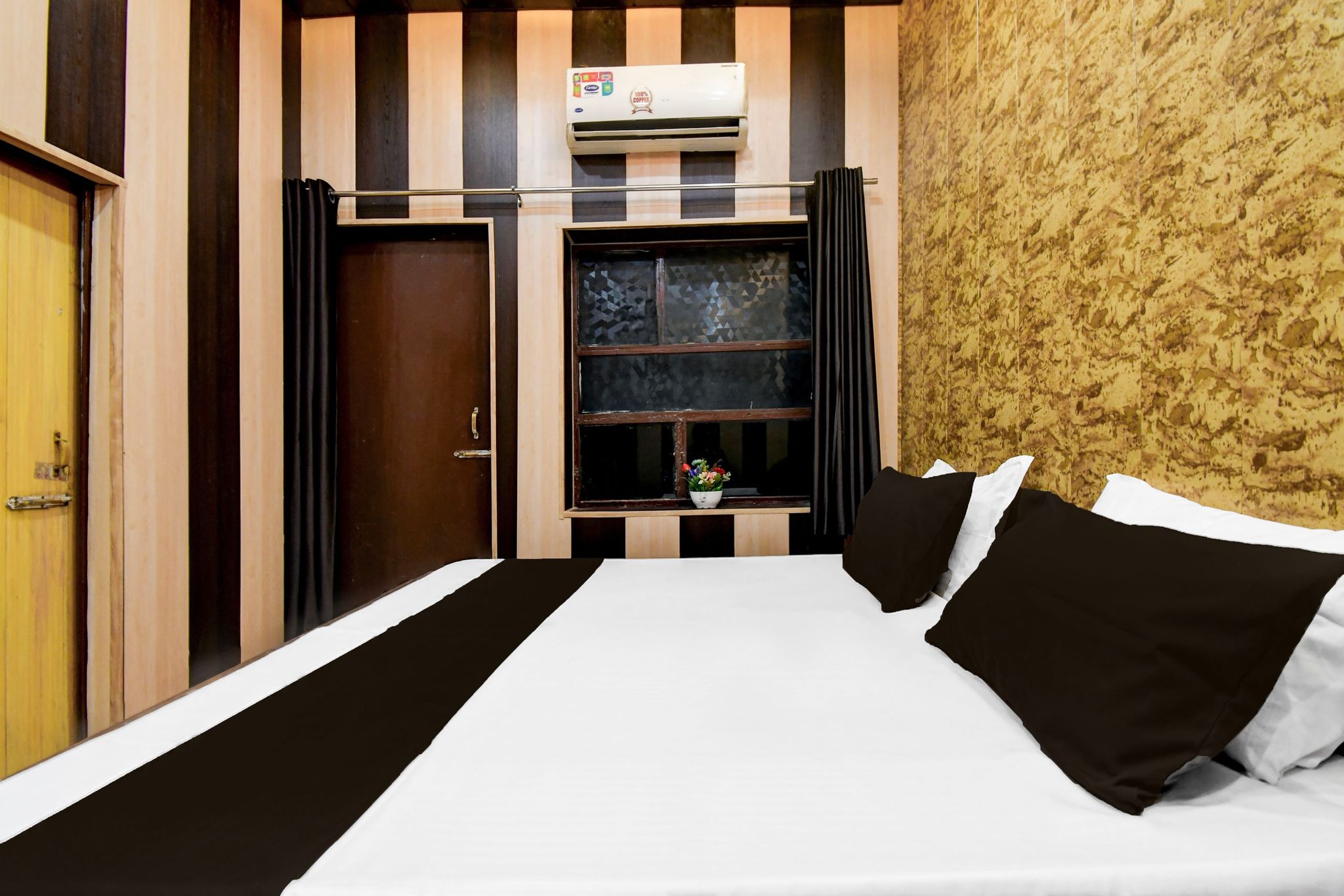 Super HOTEL O TRIVENI Classic 2