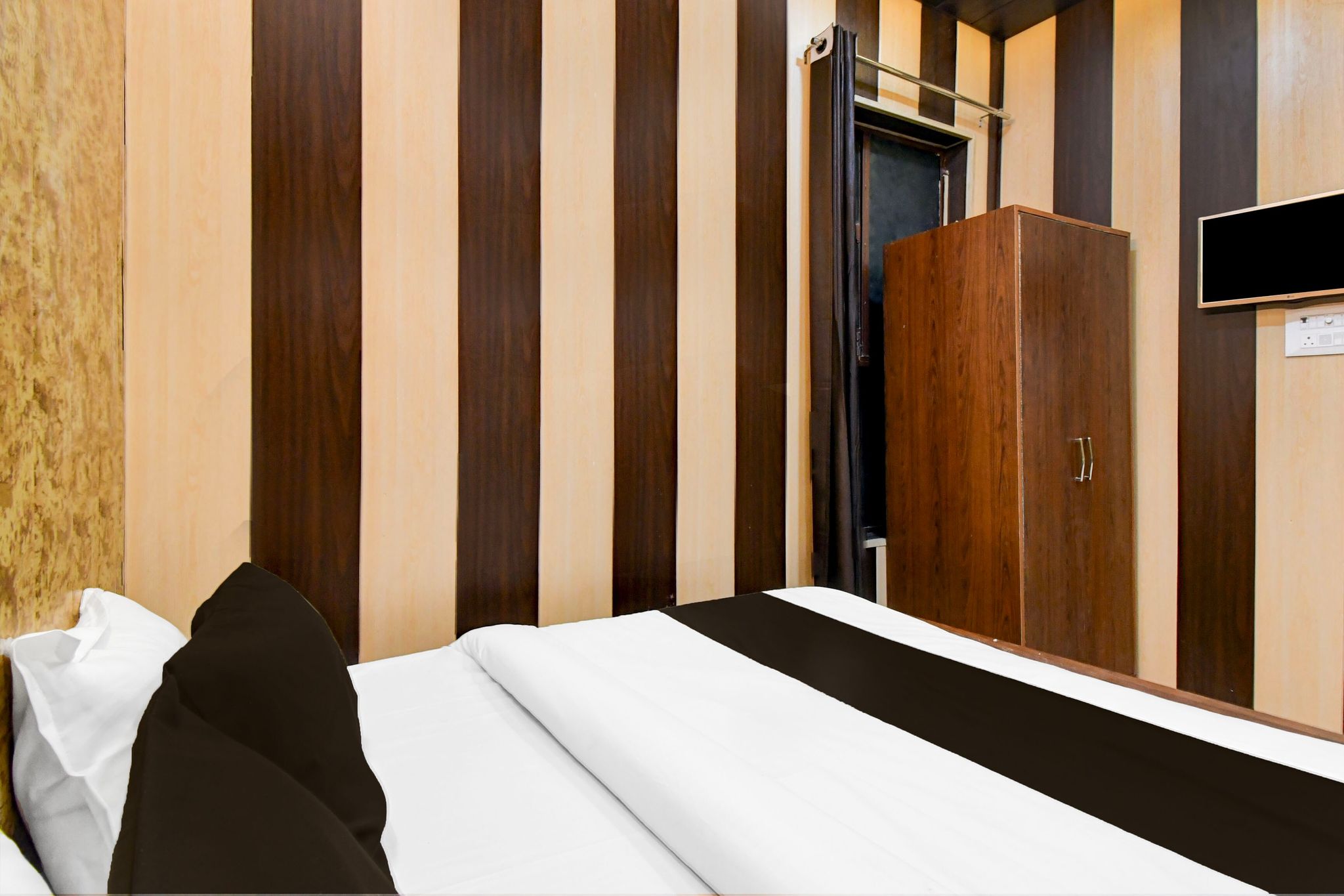 Super HOTEL O TRIVENI Classic 5