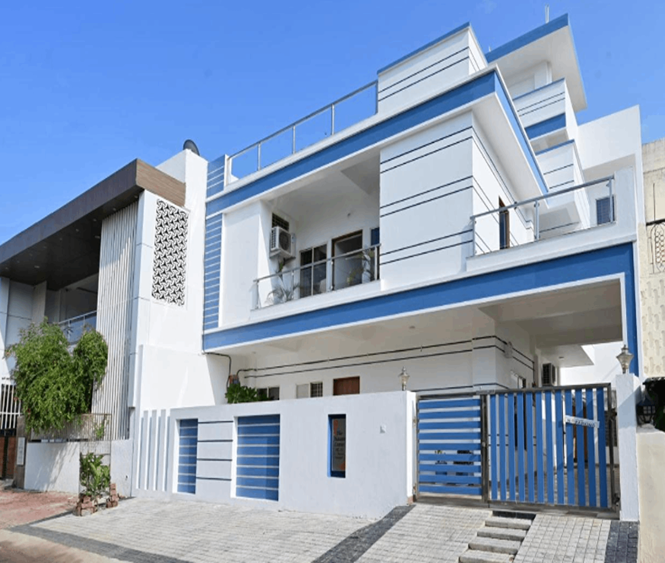 The Autumn Leaves Bhopal