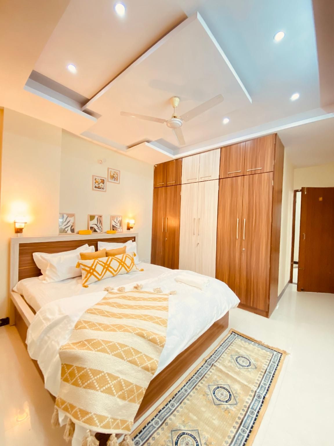 Gulabi Meadows Apartmemt