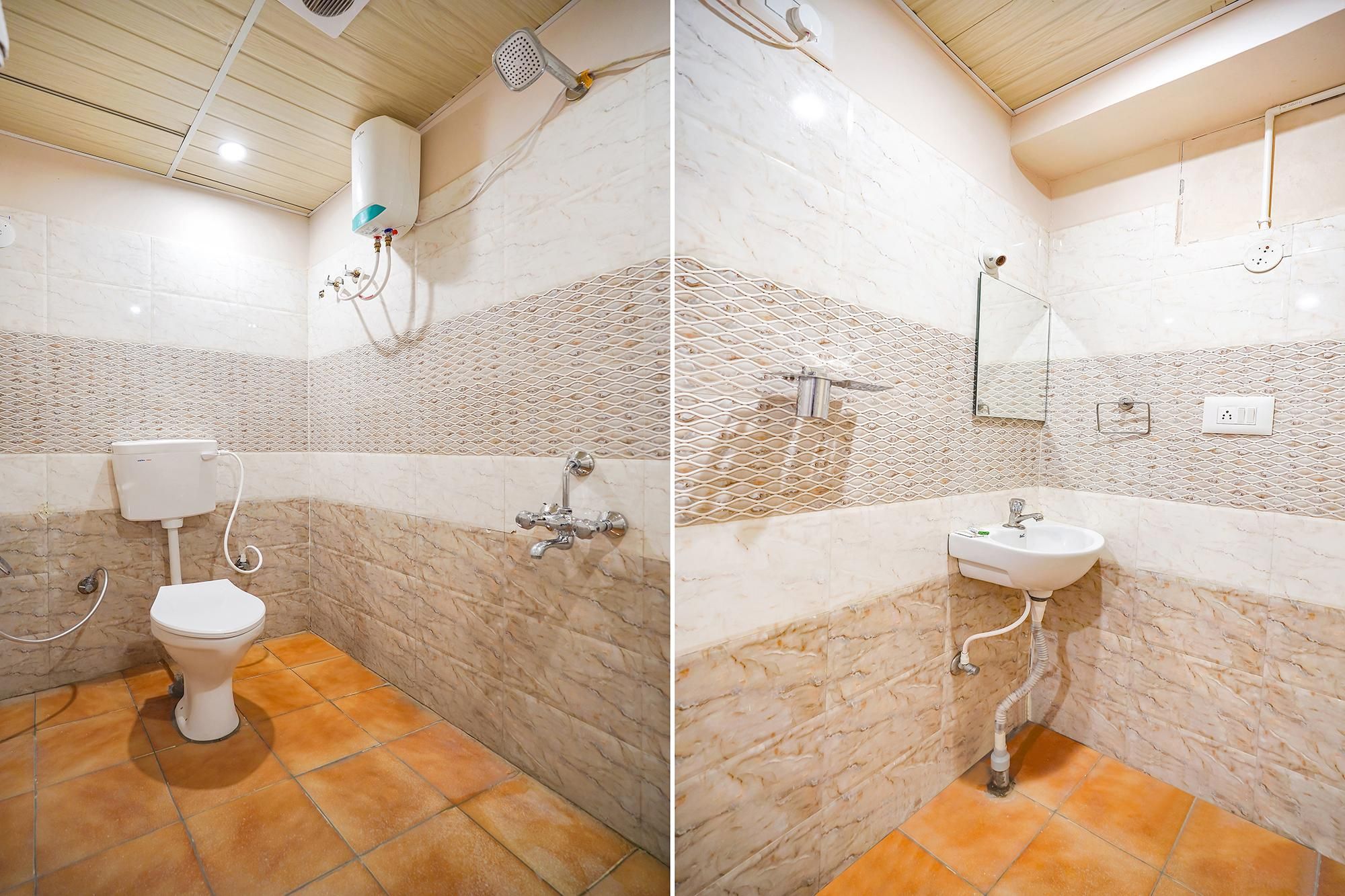 FabHotel Indian Suites, Krishnarajapuram Deluxe Room 3